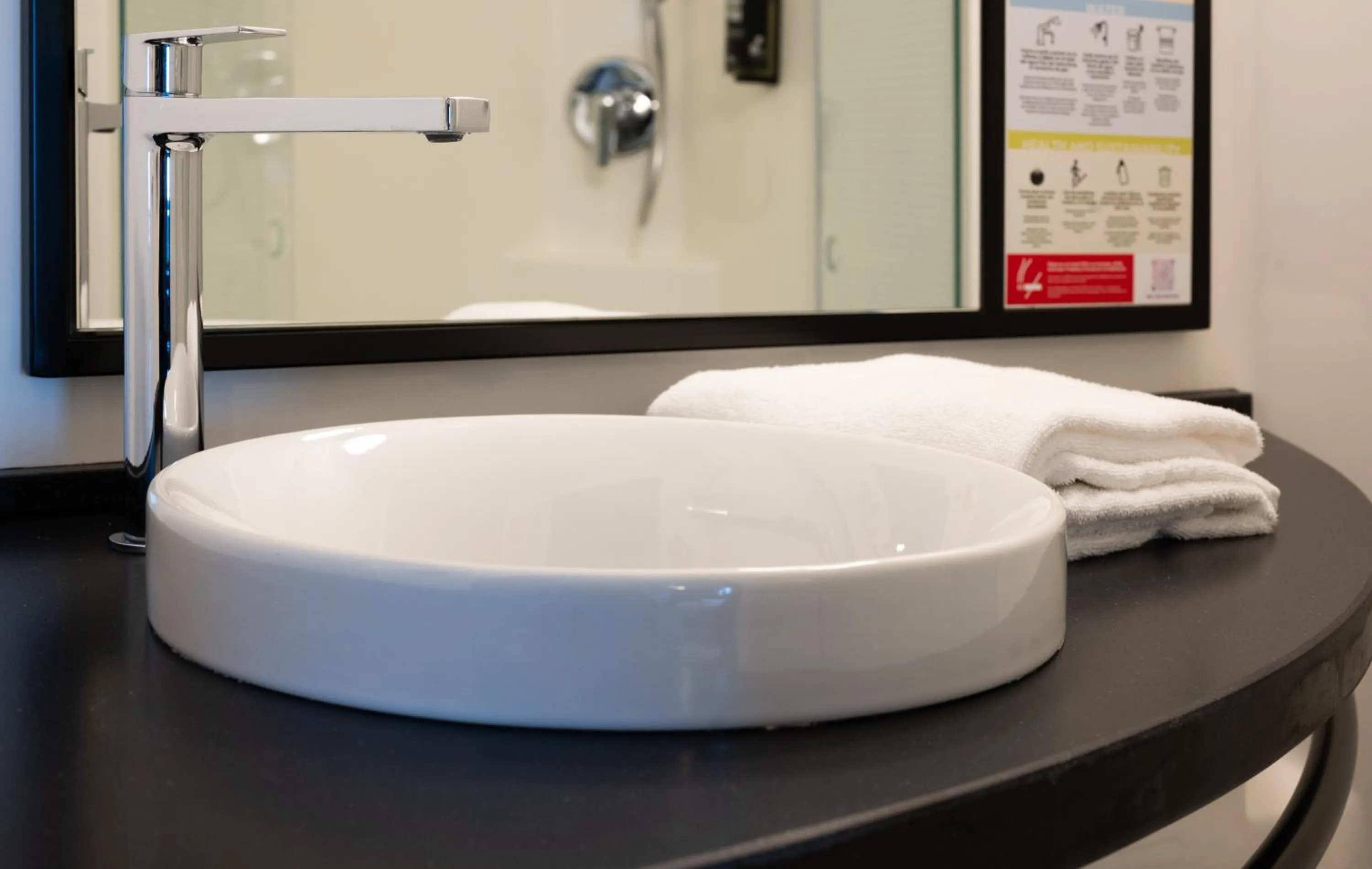 Bathroom in Ibis Barcelona Castelldefels