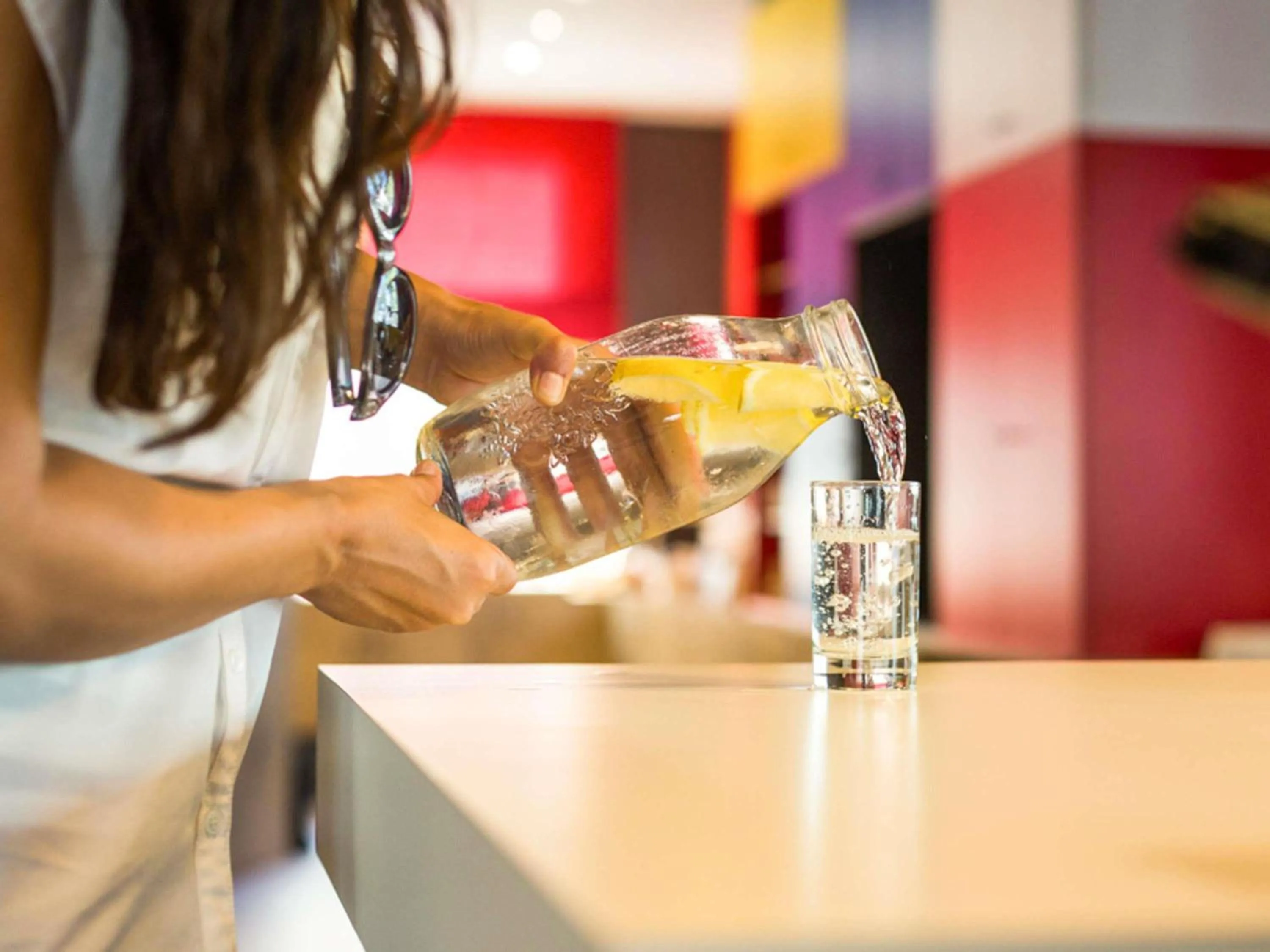 Lounge or bar in Ibis Barcelona Castelldefels