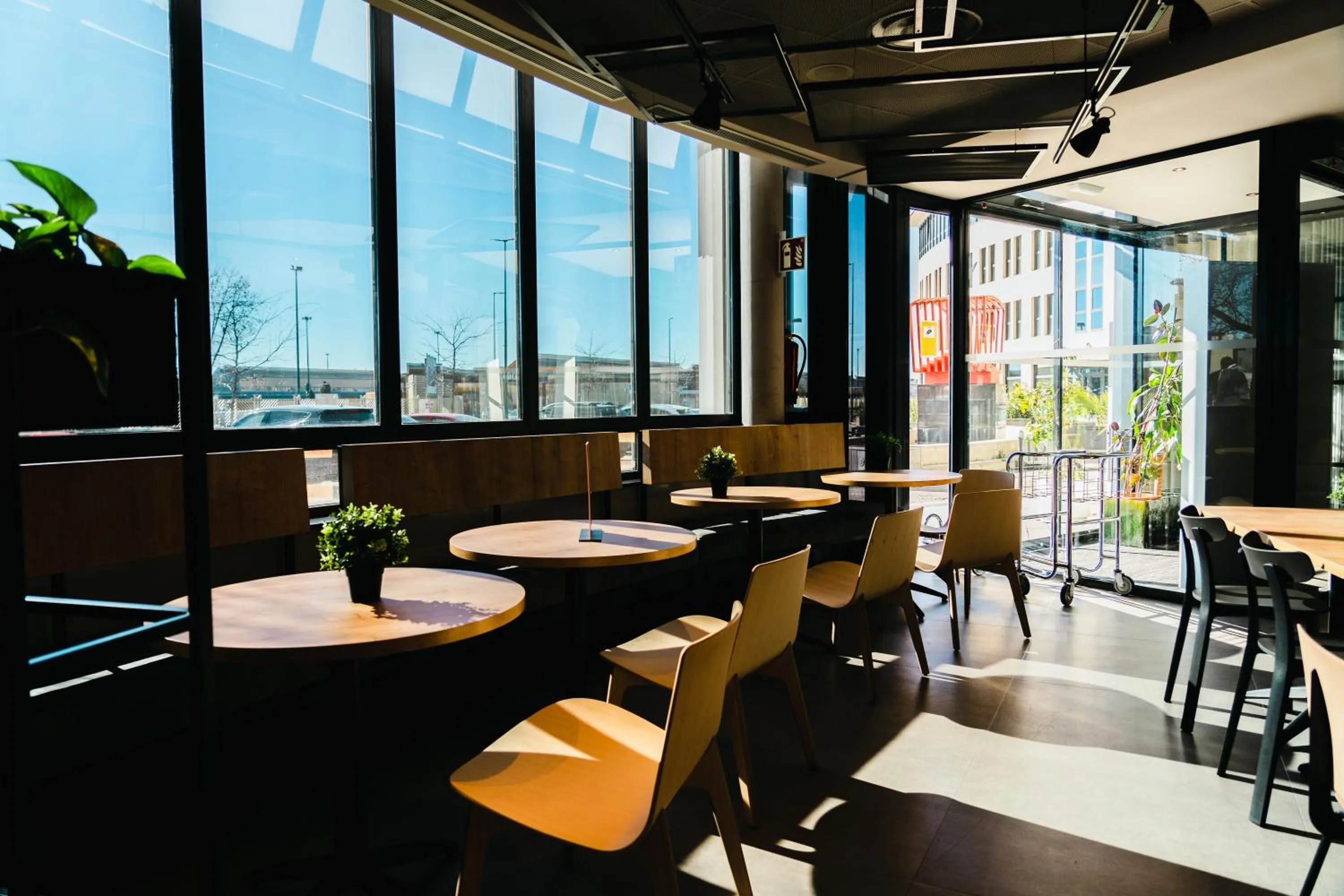 Restaurant/places to eat in Ibis Valladolid