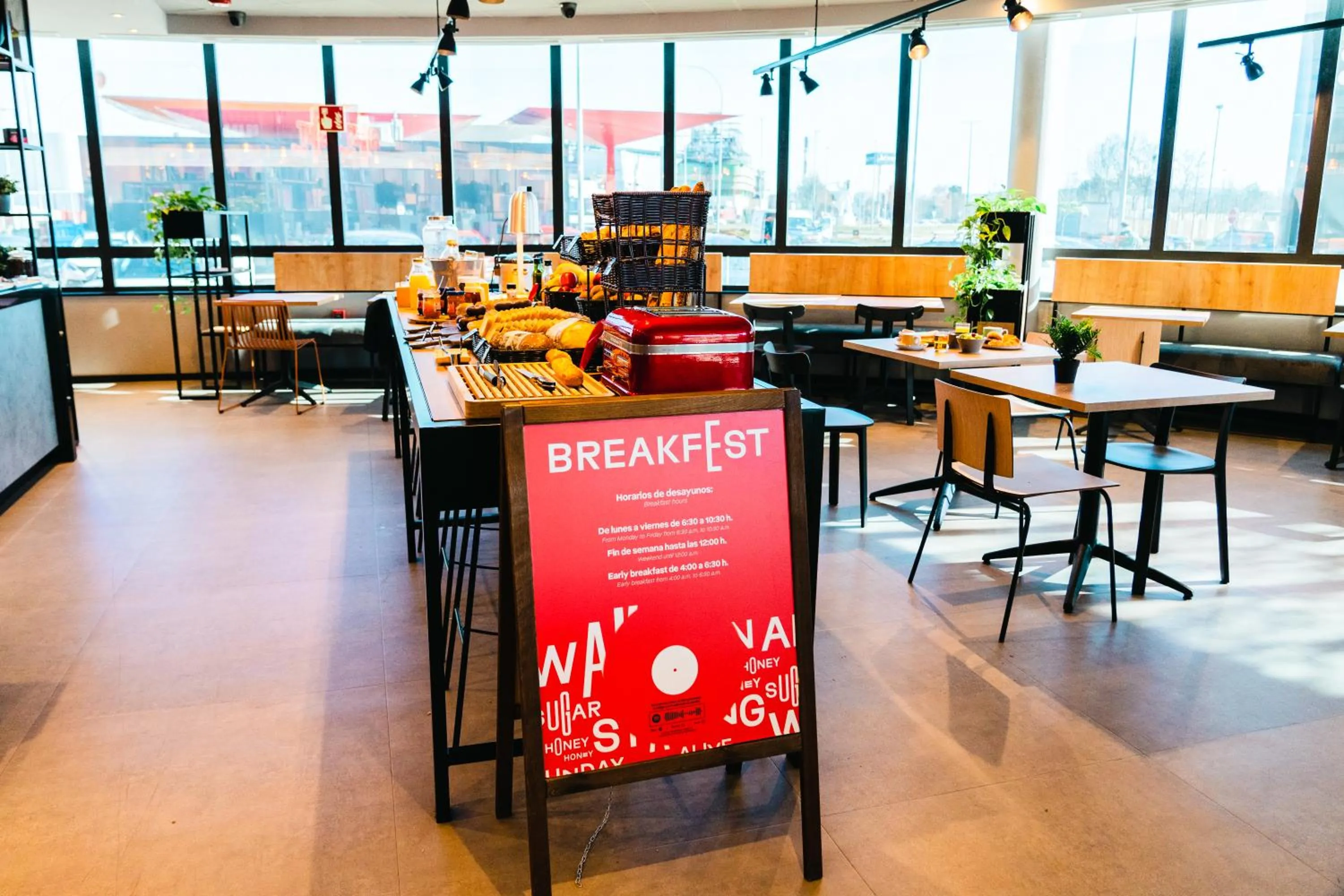 Breakfast in Ibis Valladolid