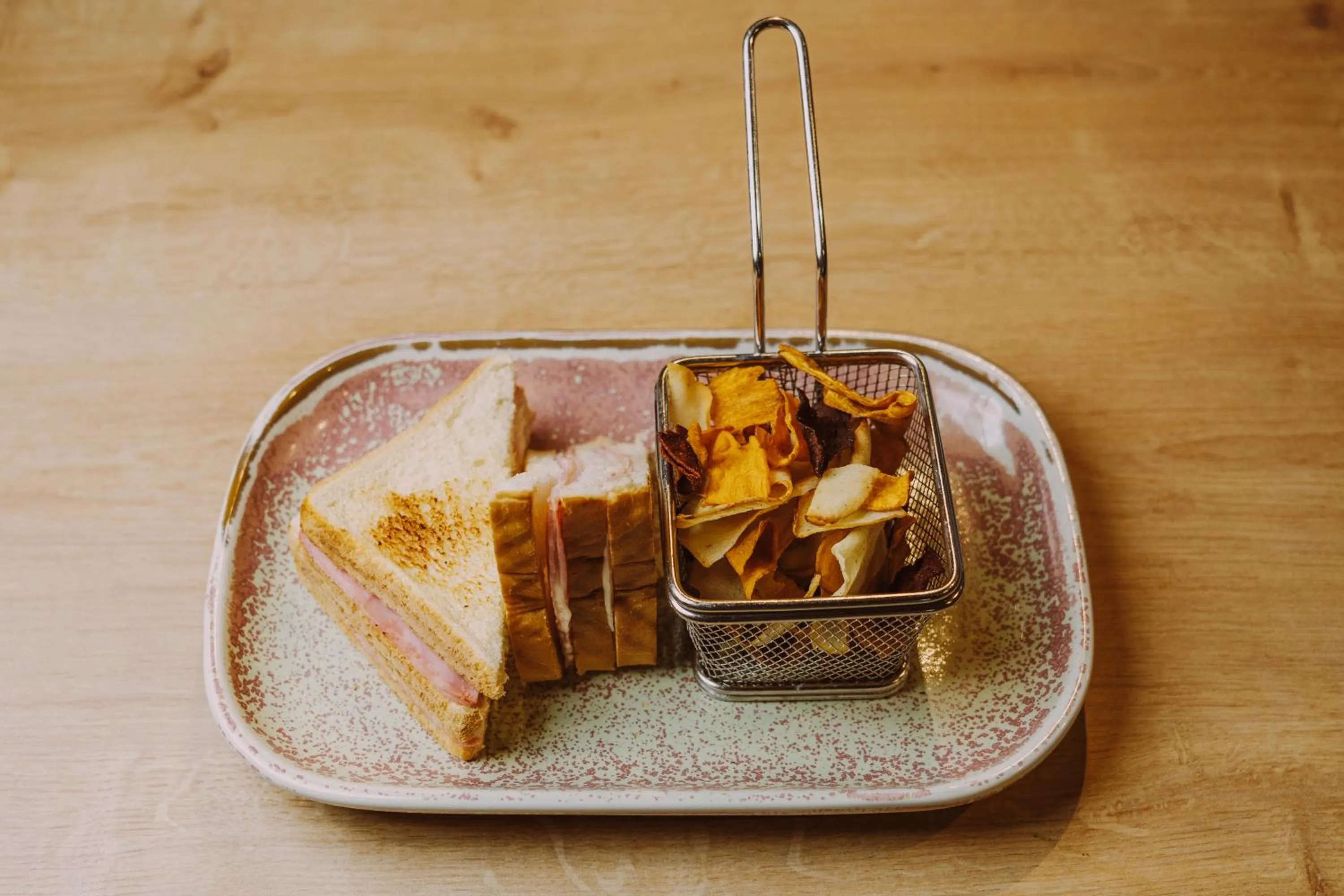 Restaurant/places to eat in Ibis Valladolid