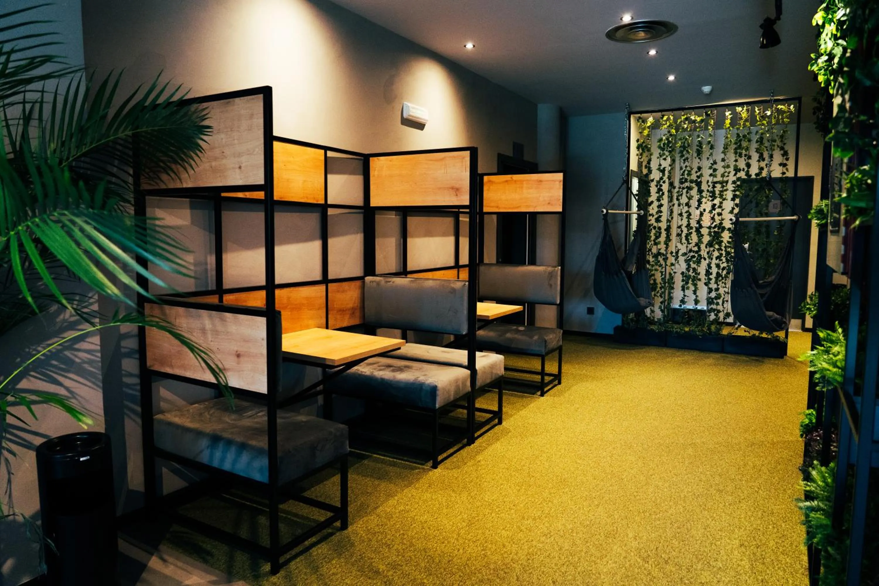 Seating area, Bed in Ibis Valladolid