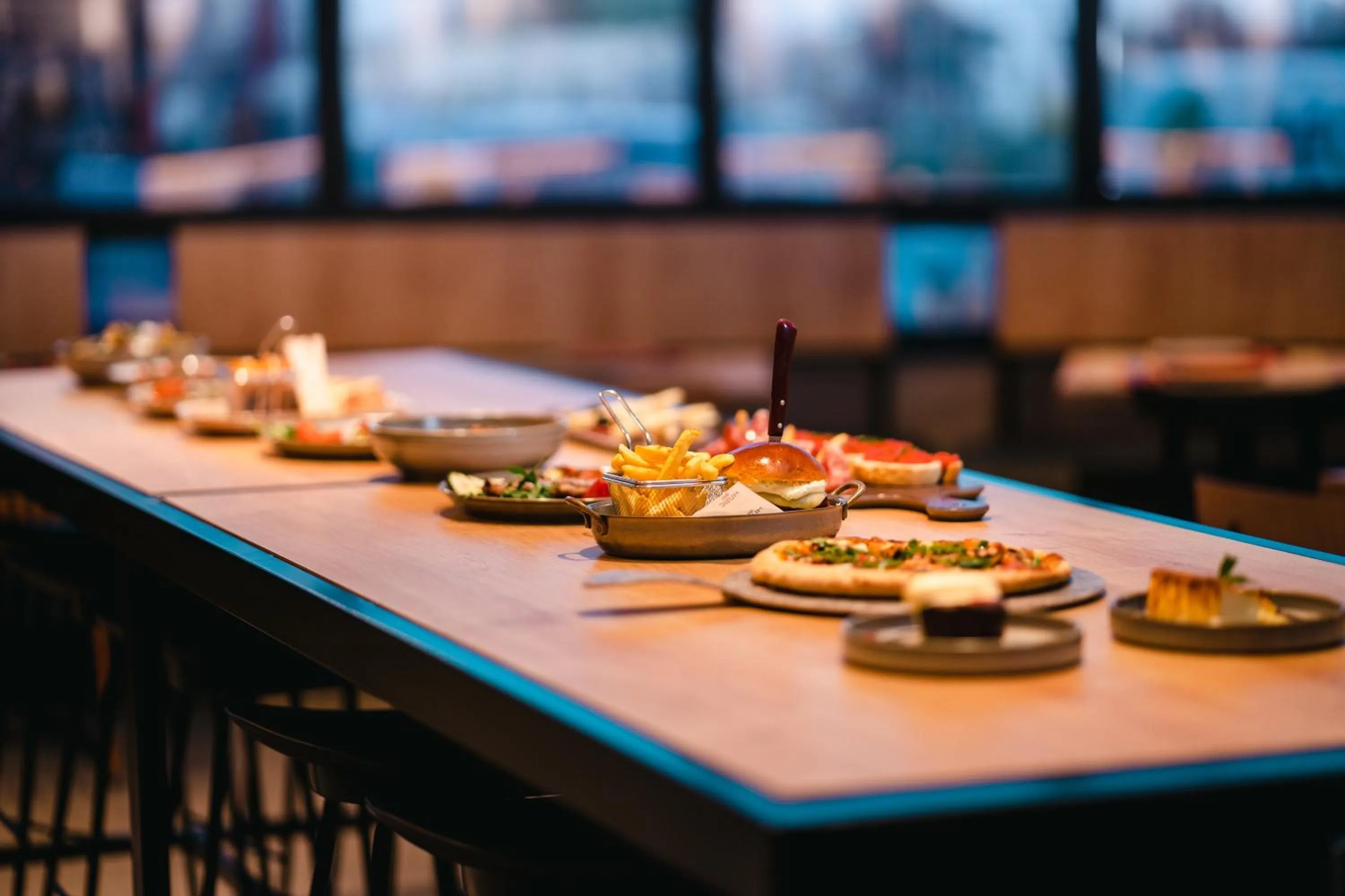 Restaurant/places to eat in Ibis Valladolid