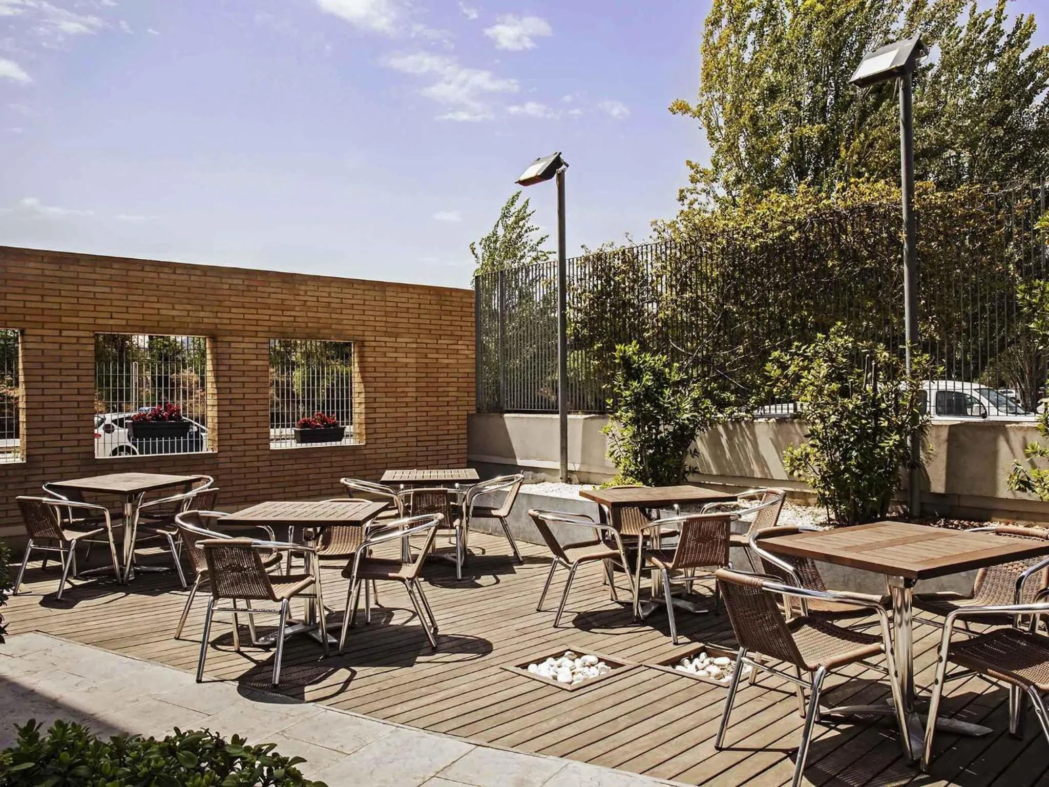 Restaurant/places to eat in Ibis Barcelona Molins de Rei