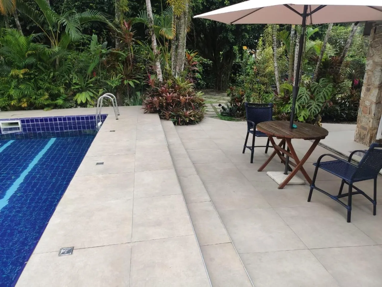 Pool view in Eliconial Paraty Pousada