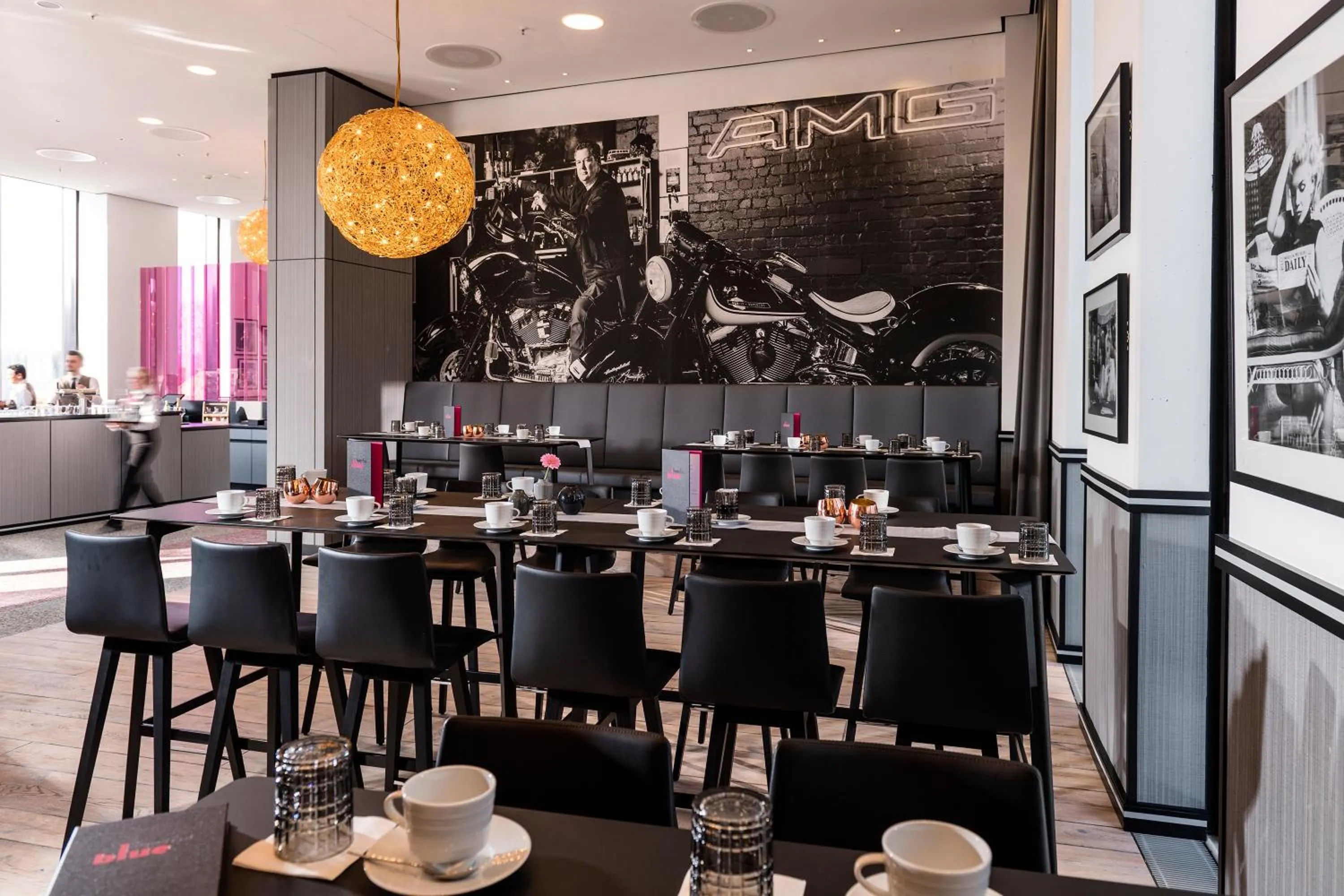 Restaurant/places to eat in Airport Plaza Hotel Hamburg