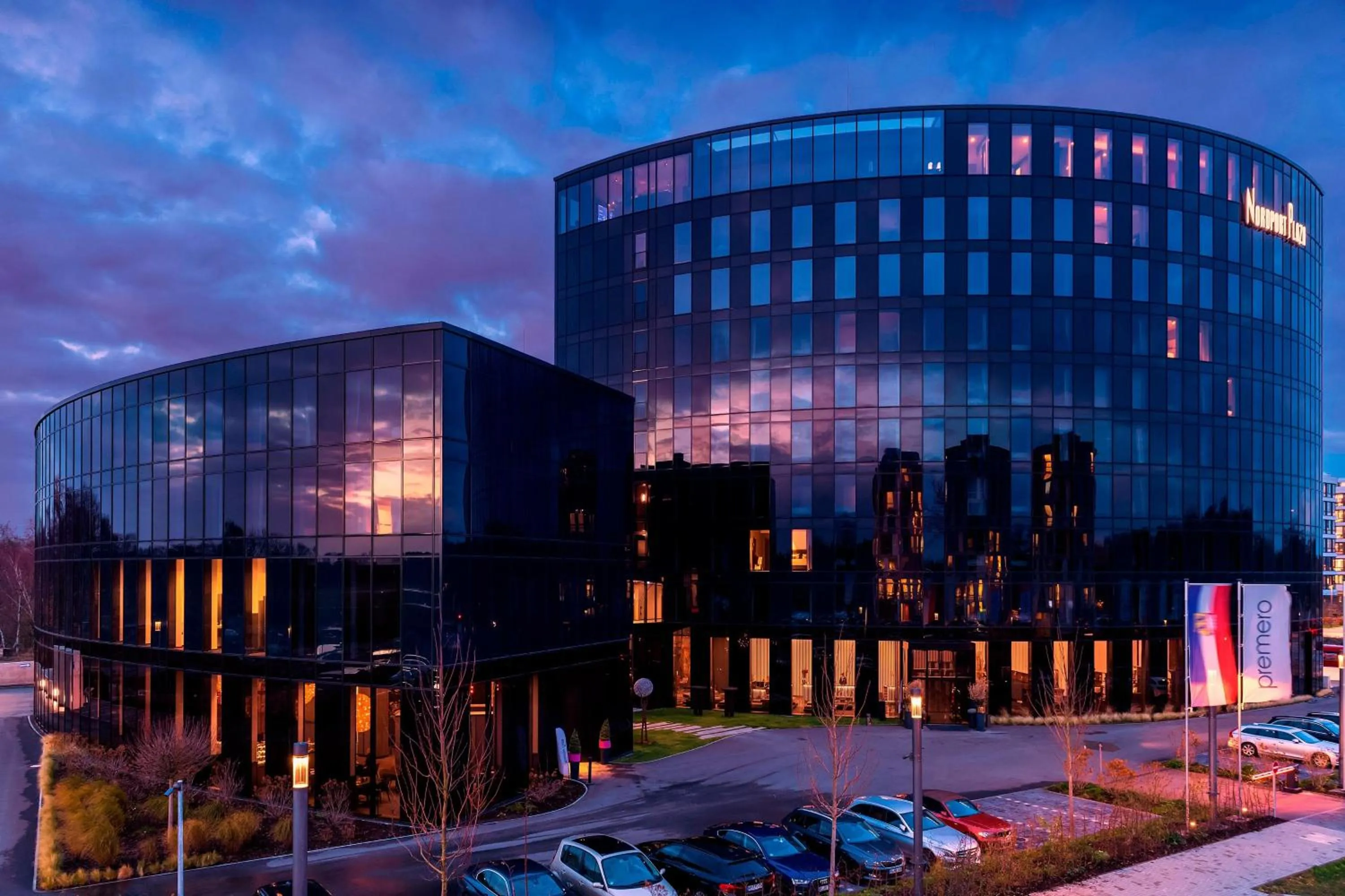 Property building in Airport Plaza Hotel Hamburg