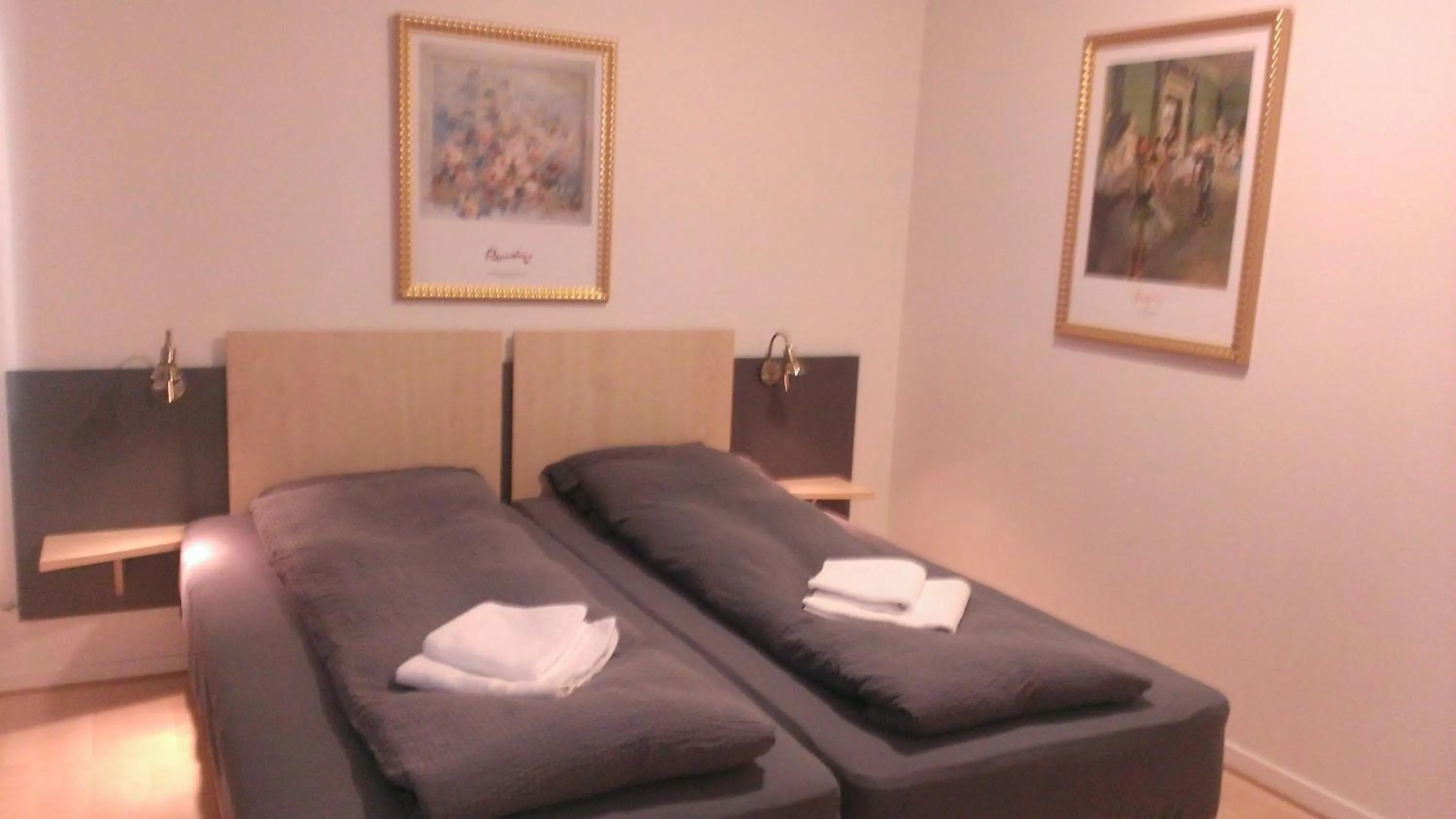 Bedroom in 62N Guesthouse - City Center