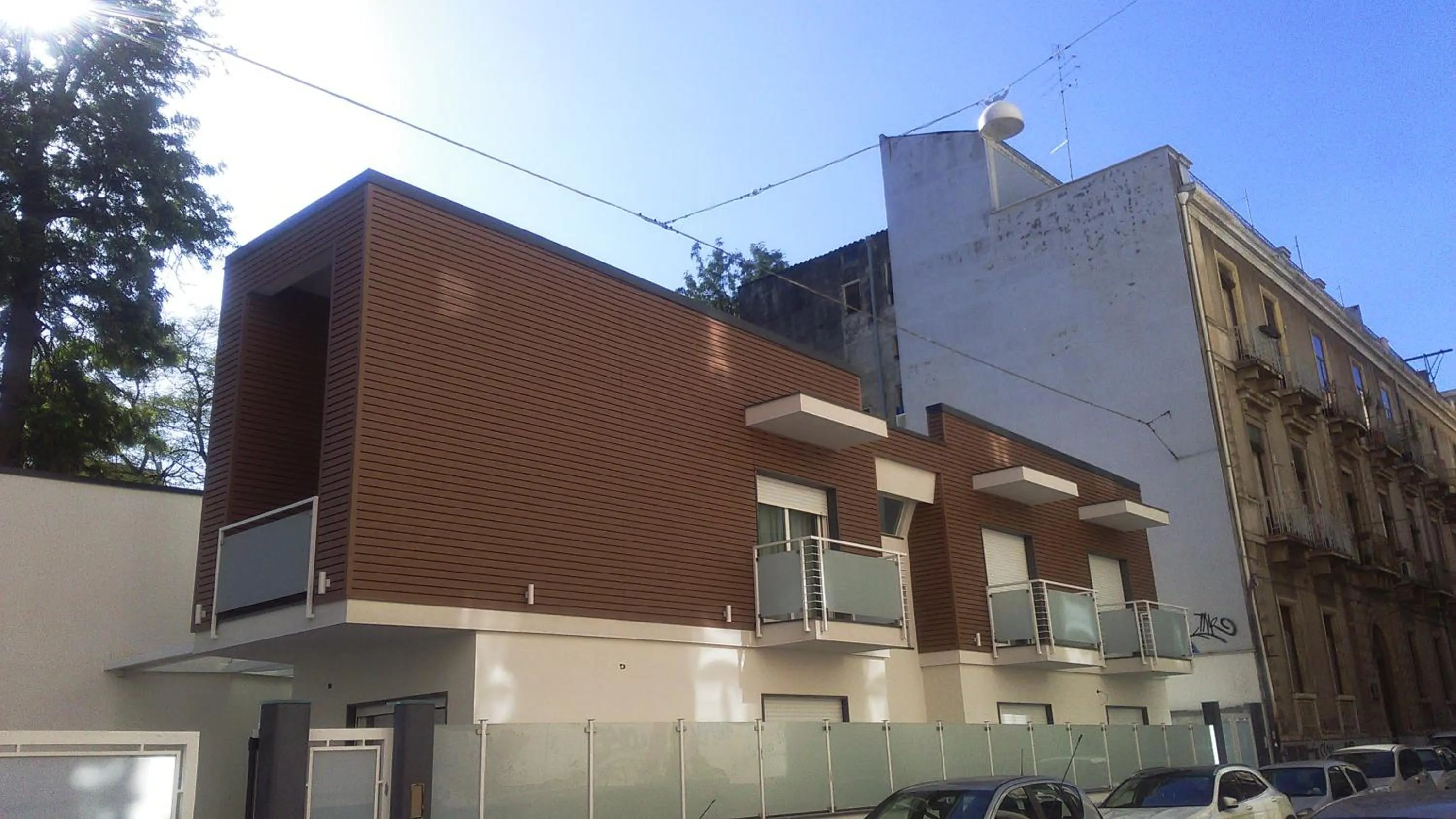 Property building in 8room Hotel