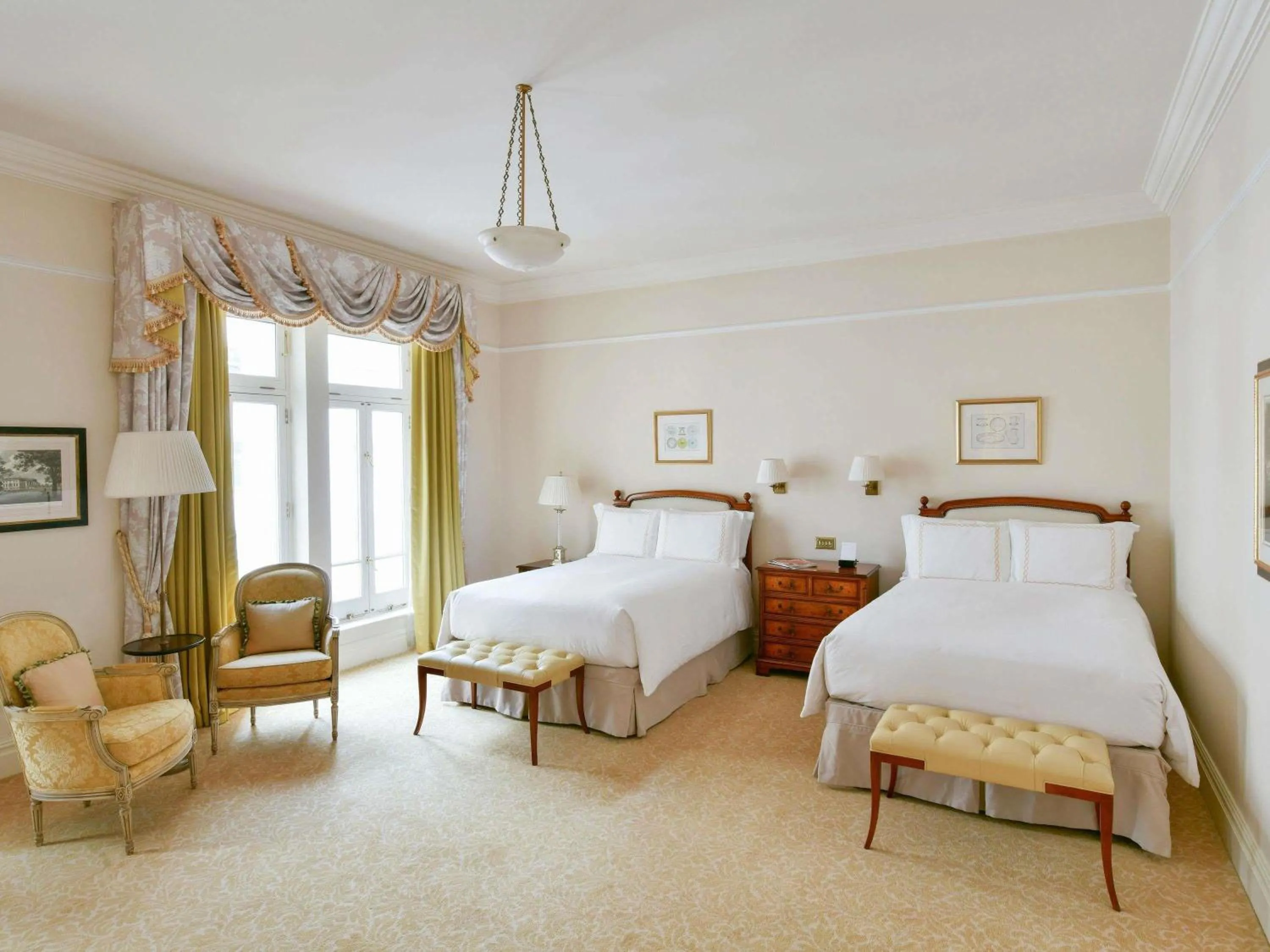 Other, Bed in The Savoy