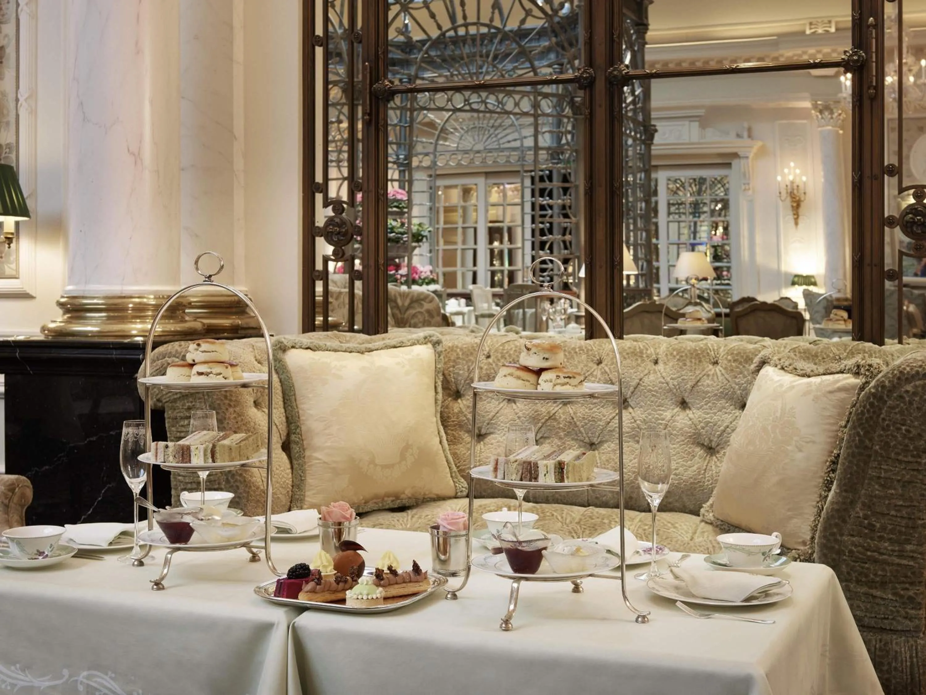 Restaurant/places to eat in The Savoy