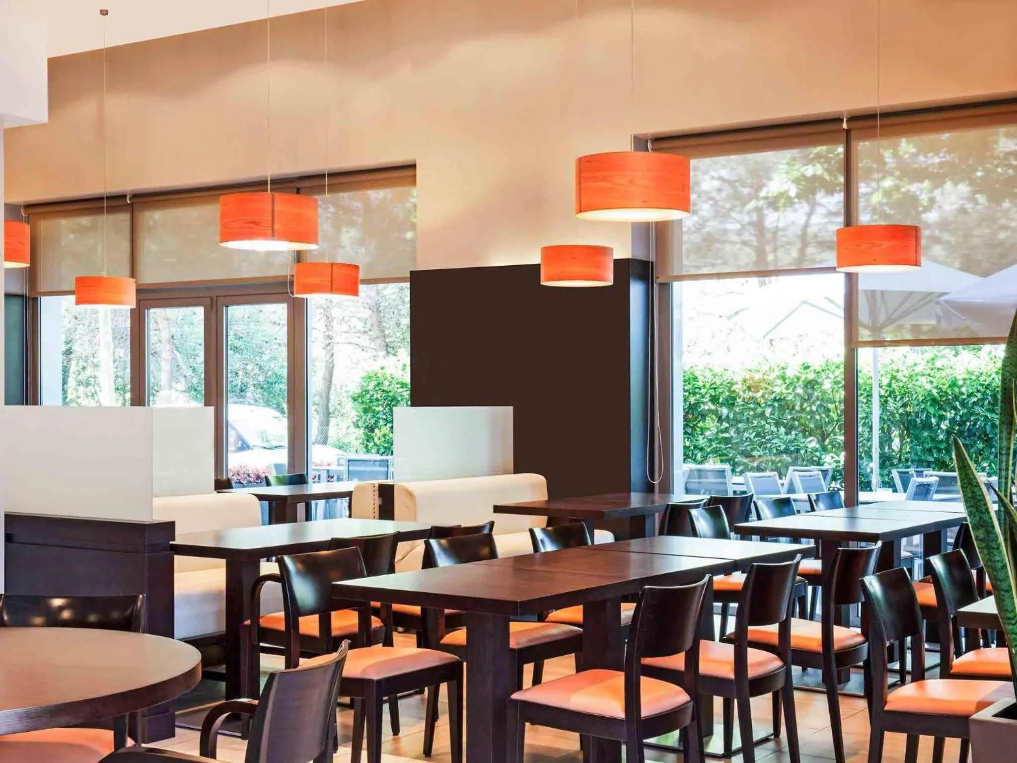 Restaurant/places to eat in Ibis Barcelona Mollet