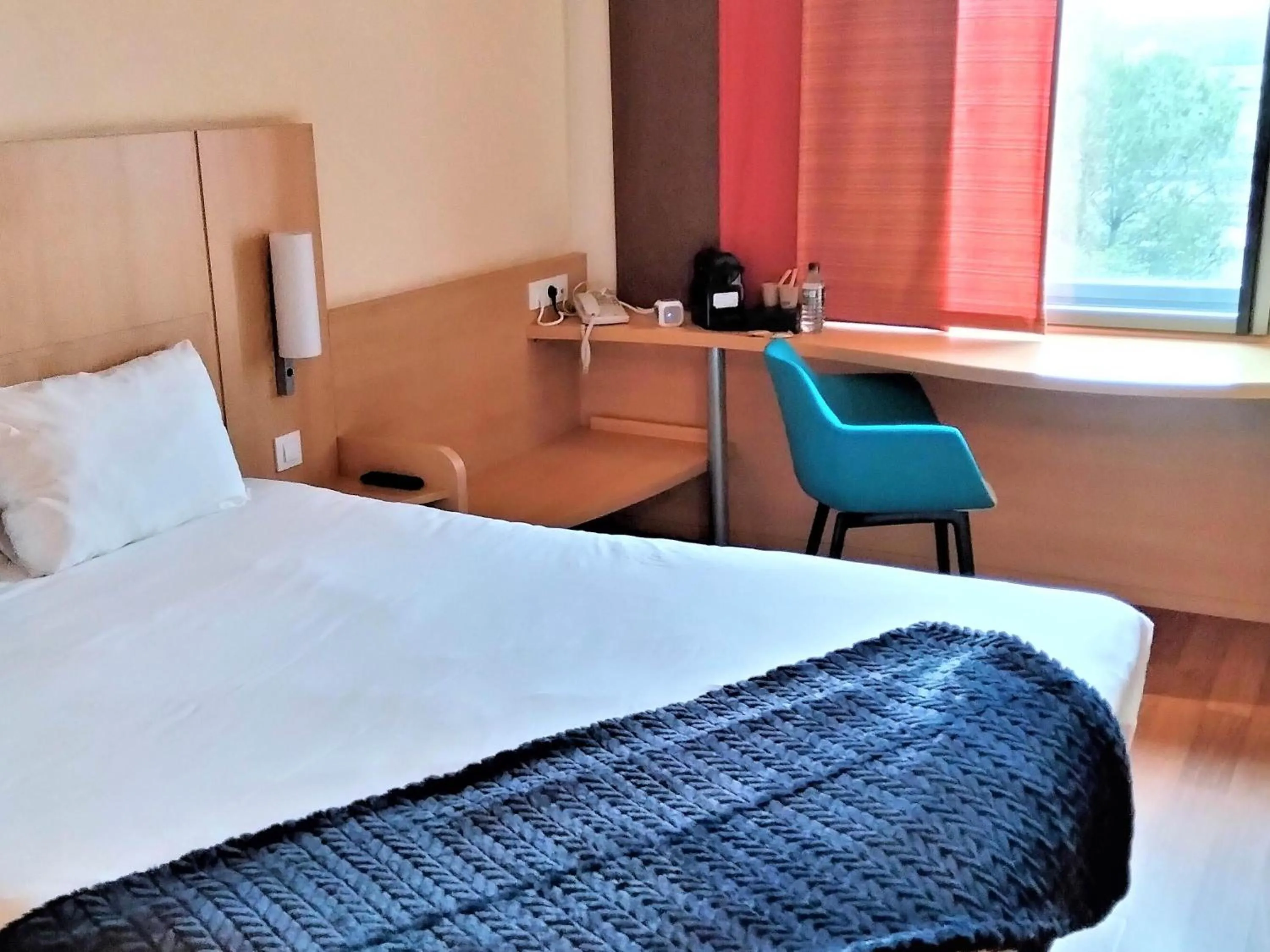 Bedroom, Bed in Ibis Barcelona Mollet