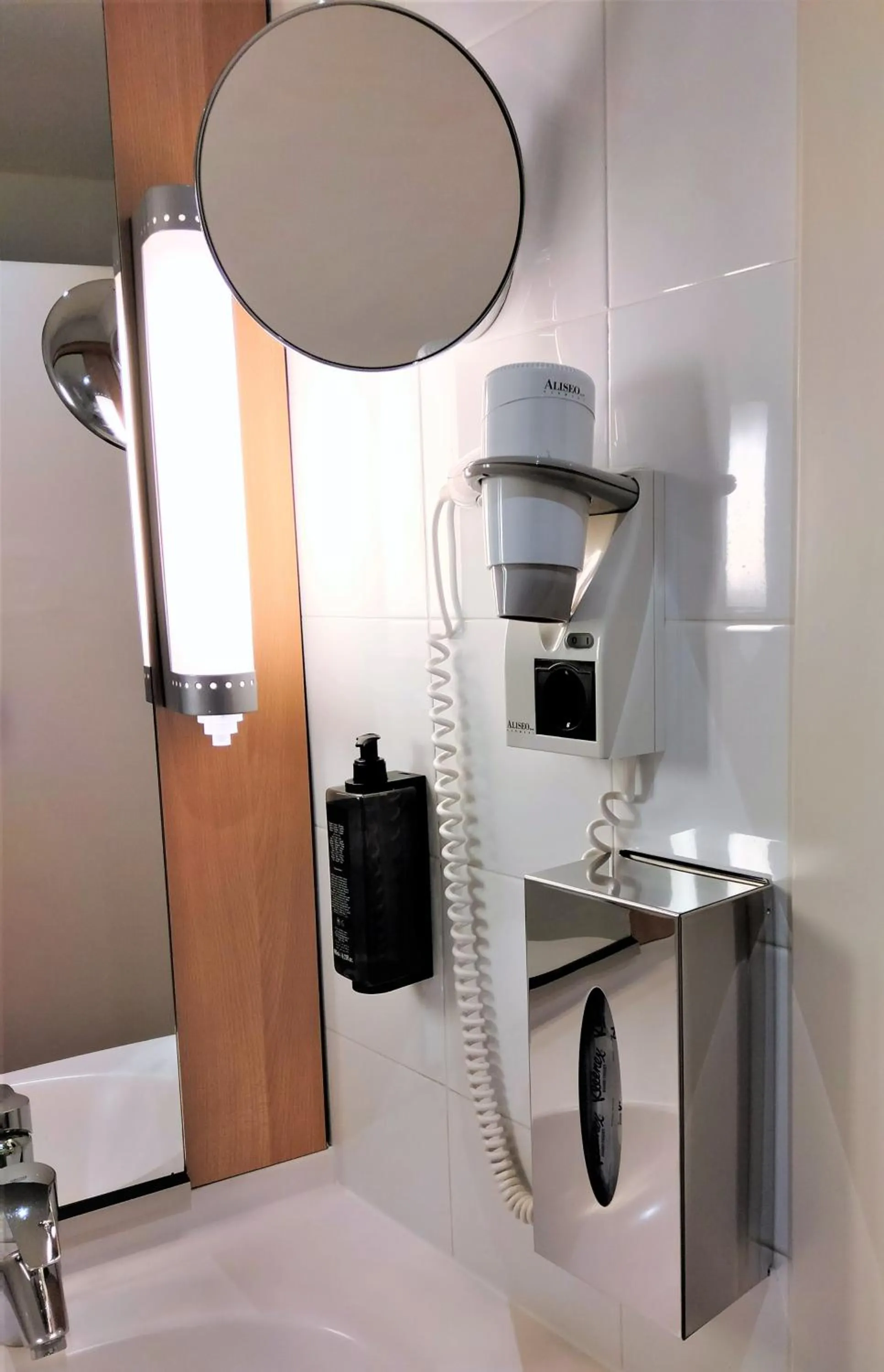 Bathroom in Ibis Barcelona Mollet