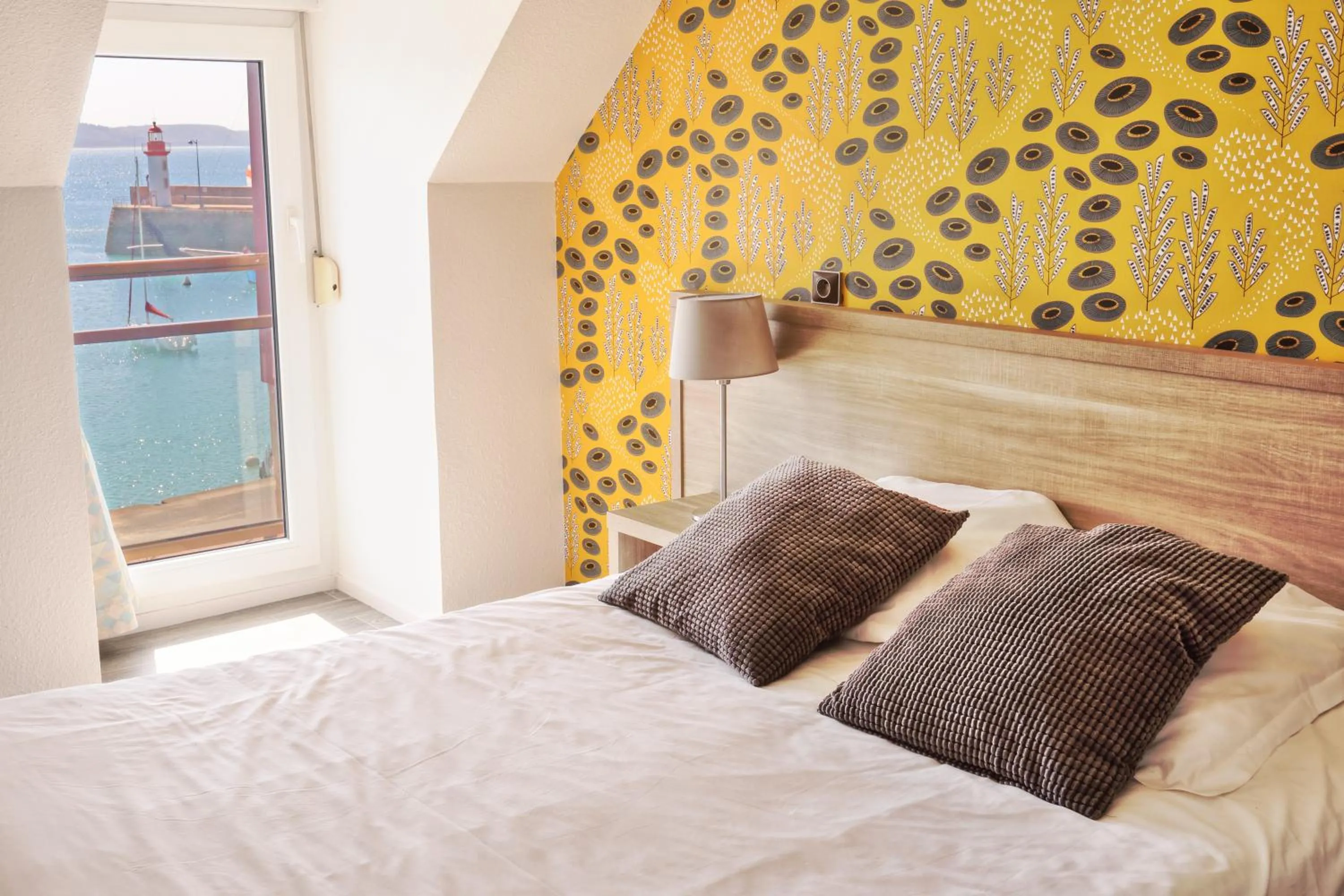 Bedroom, Bed in La Table De Jeanne - Hôtel & Restaurant