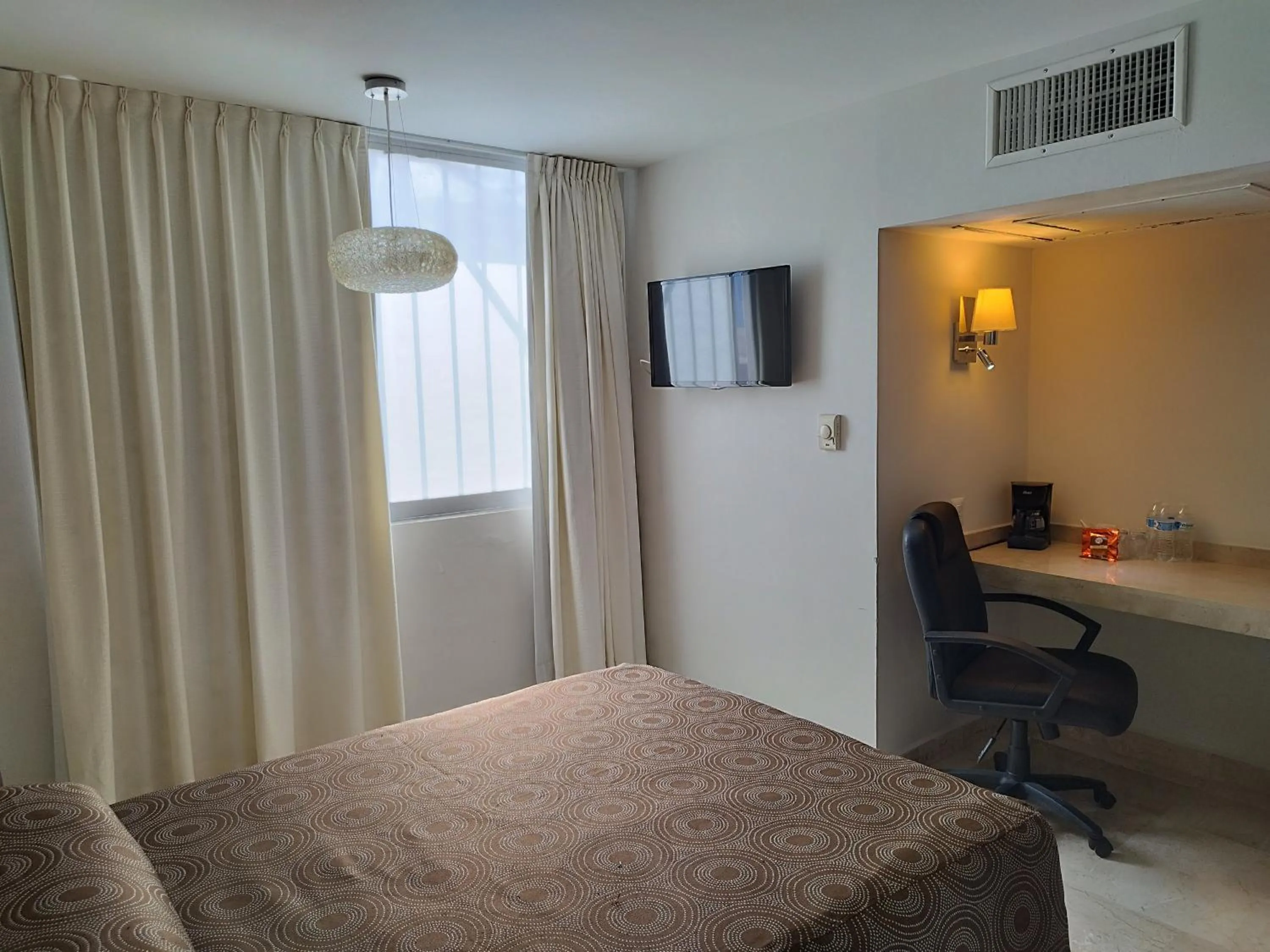 Photo of the whole room, Bed in Hotel Mar y Tierra