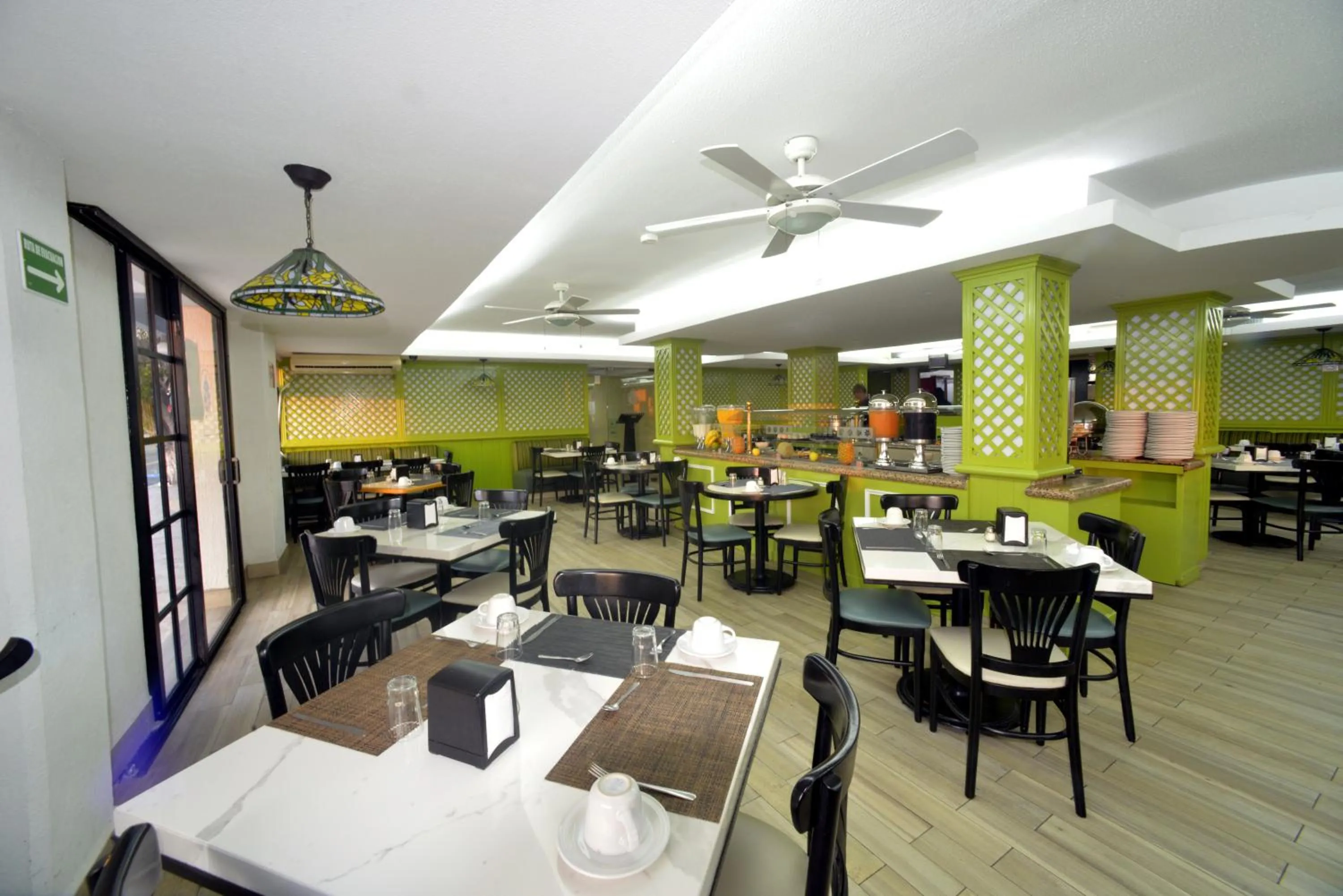 Restaurant/places to eat in Hotel Mar y Tierra