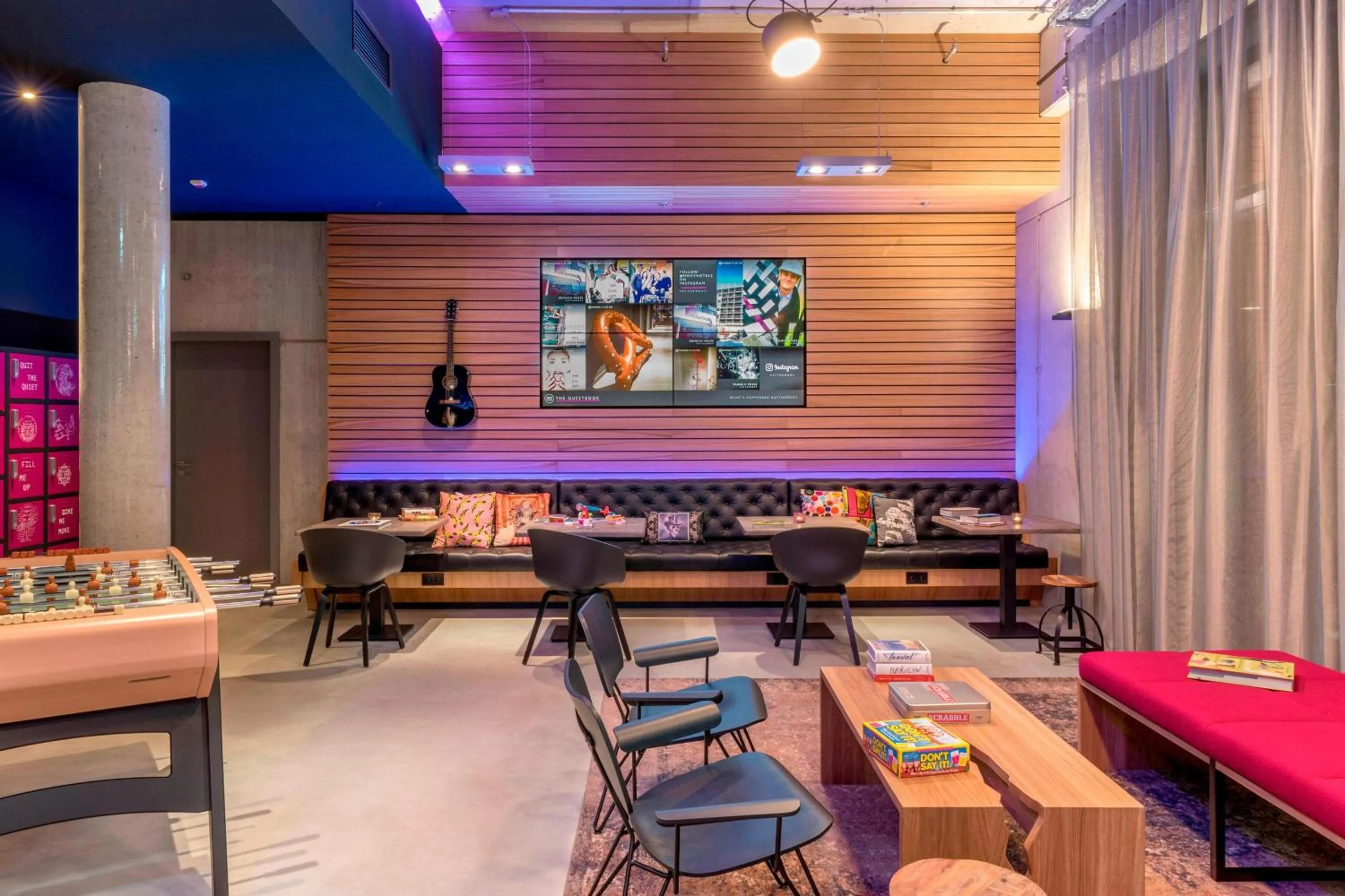 Restaurant/places to eat in Moxy Munich Messe