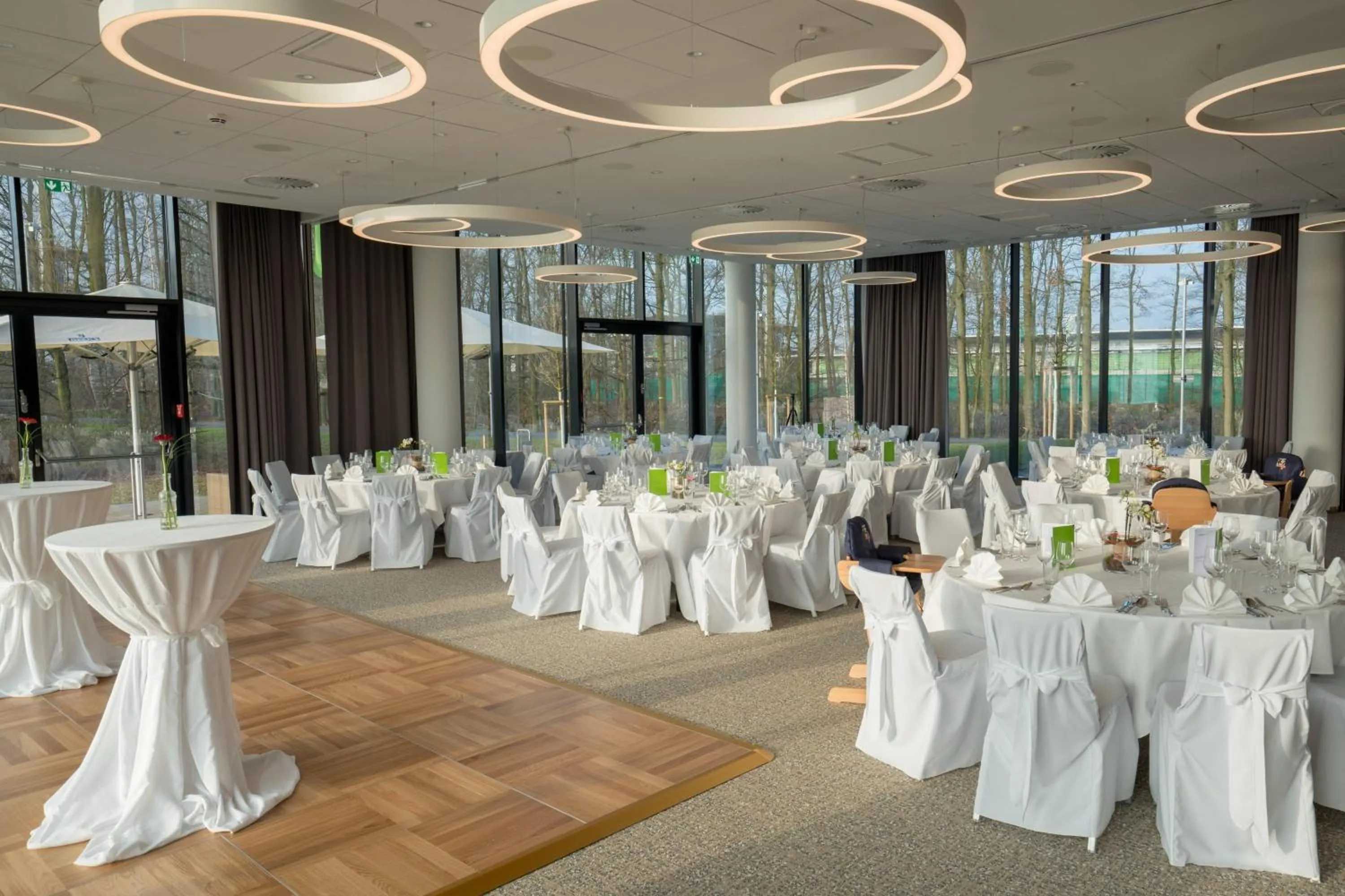 Meeting/conference room in Courtyard by Marriott Wolfsburg