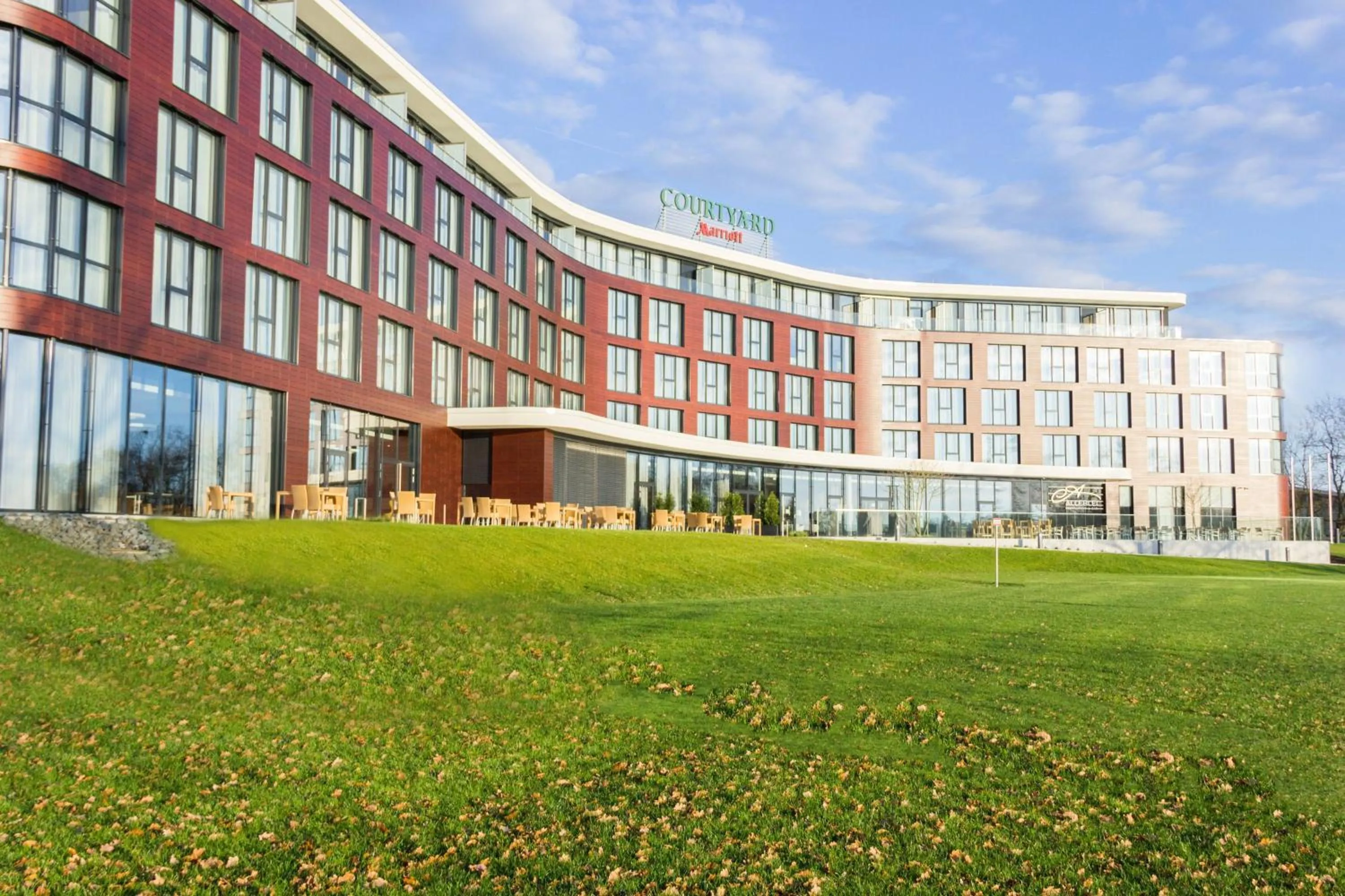 Property building in Courtyard by Marriott Wolfsburg