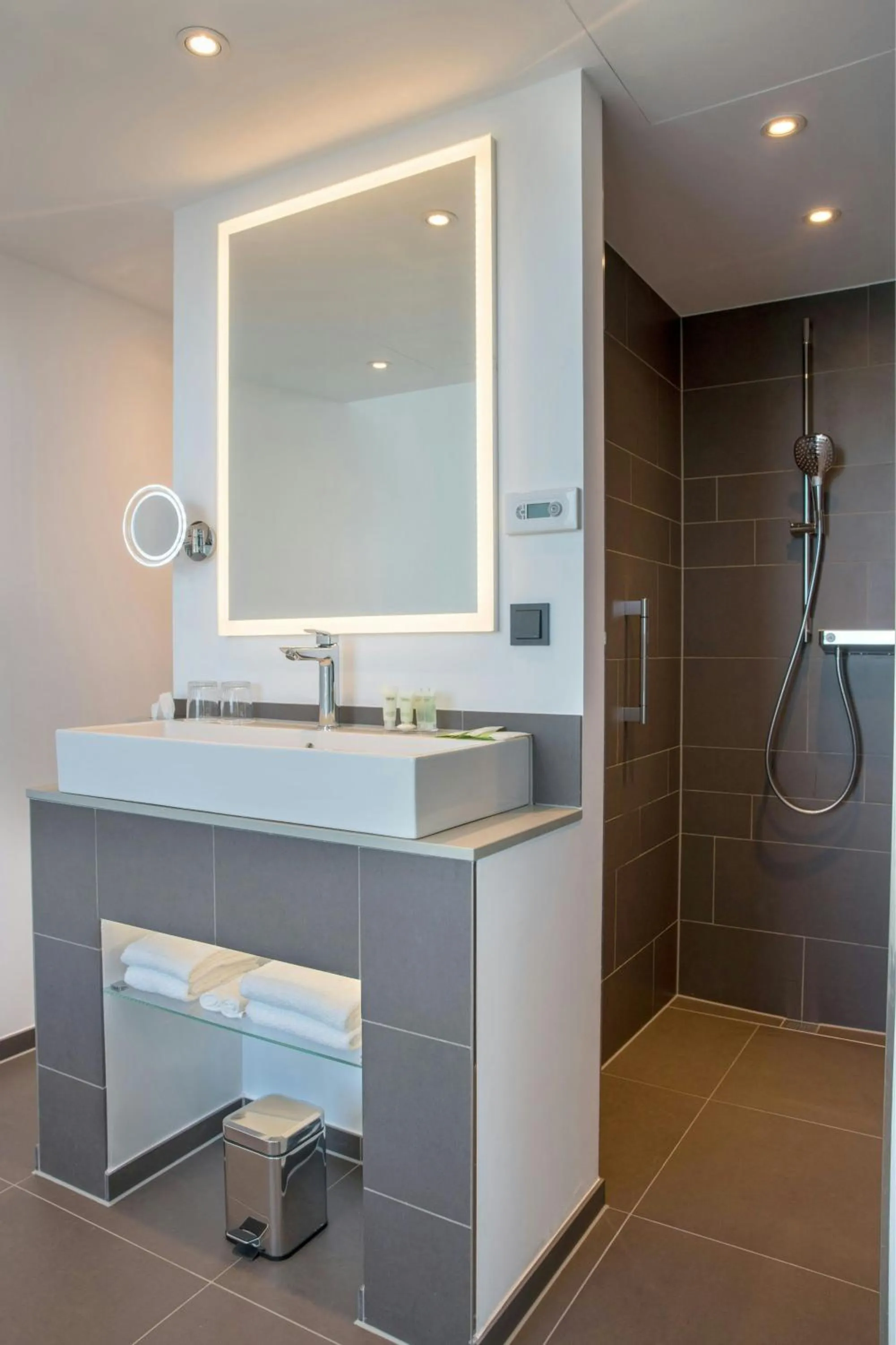 Bathroom in Courtyard by Marriott Wolfsburg