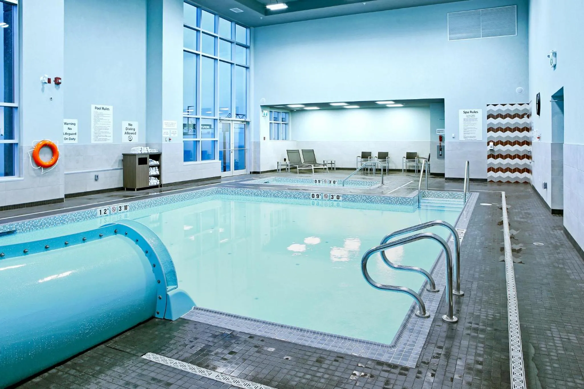 Swimming pool in Holiday Inn Hotel & Suites - Calgary Airport North by IHG