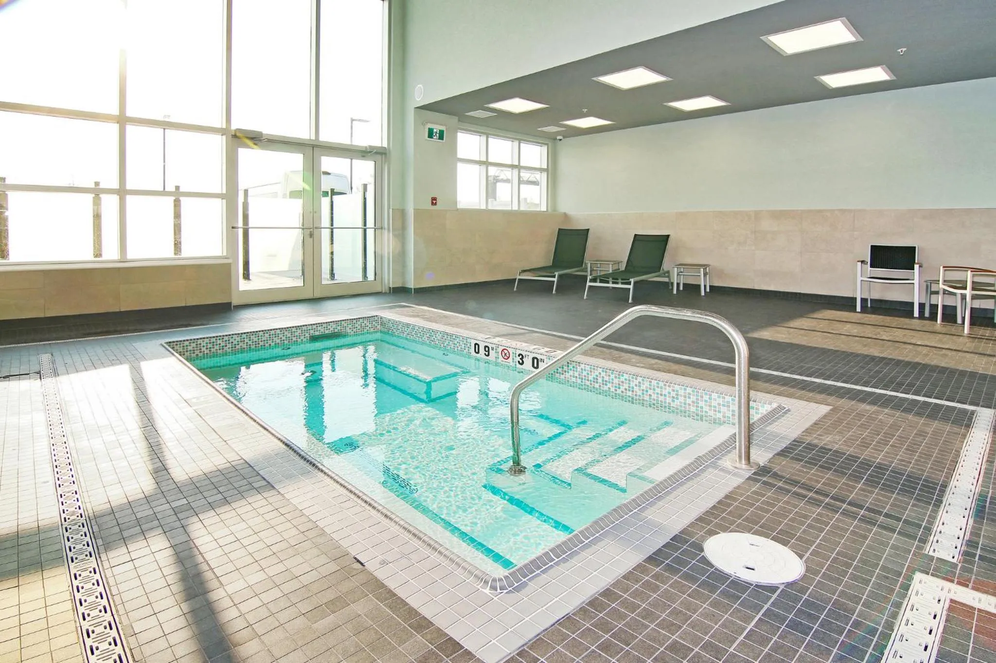 Swimming pool in Holiday Inn Hotel & Suites - Calgary Airport North by IHG