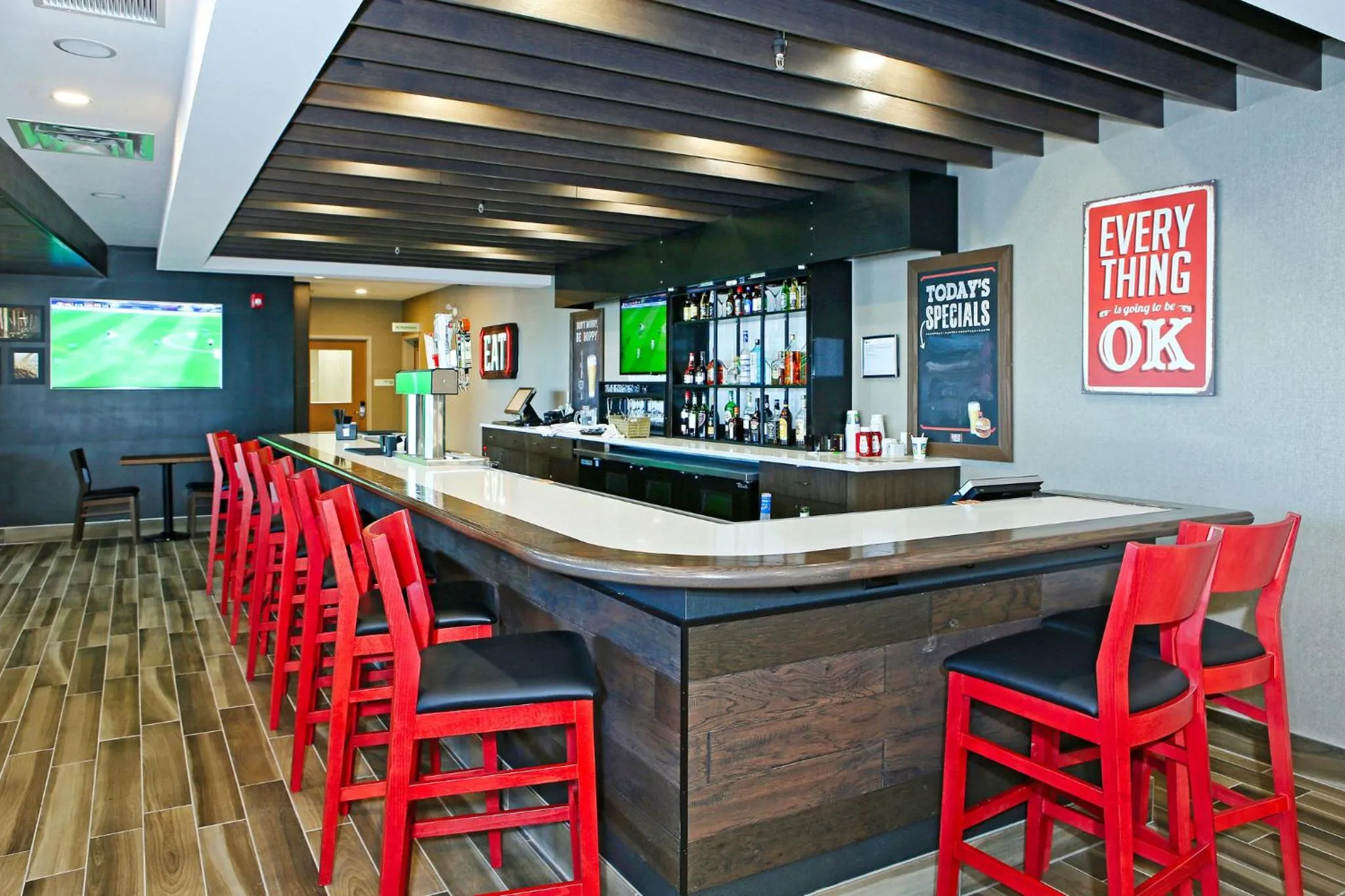 Restaurant/places to eat in Holiday Inn Hotel & Suites - Calgary Airport North by IHG