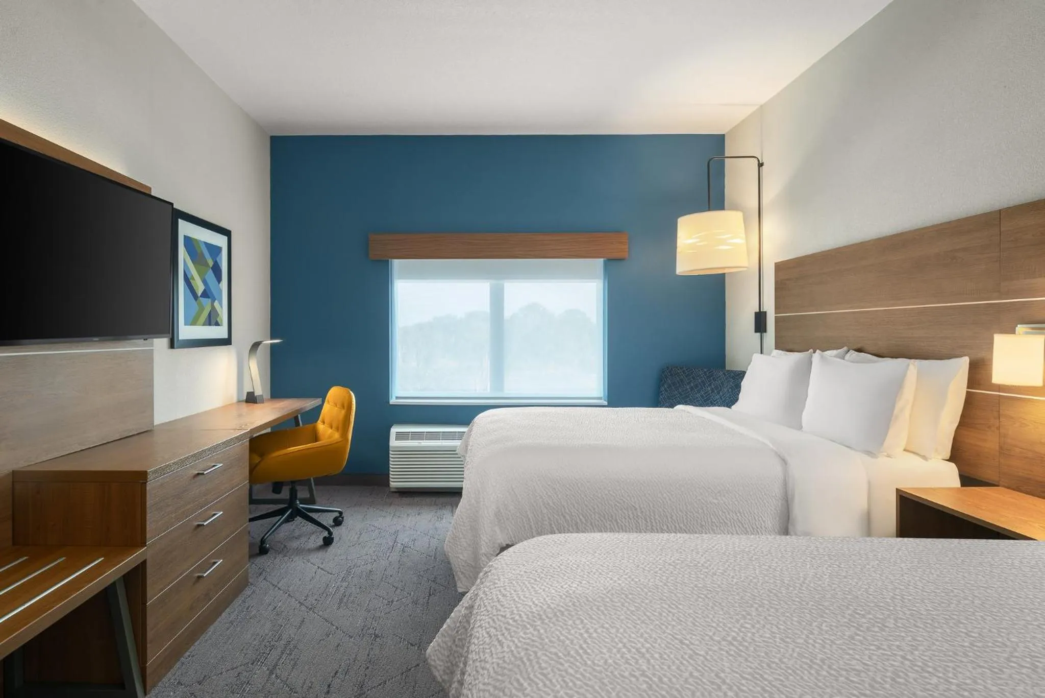 Photo of the whole room, Bed in Holiday Inn Express Melbourne West by IHG