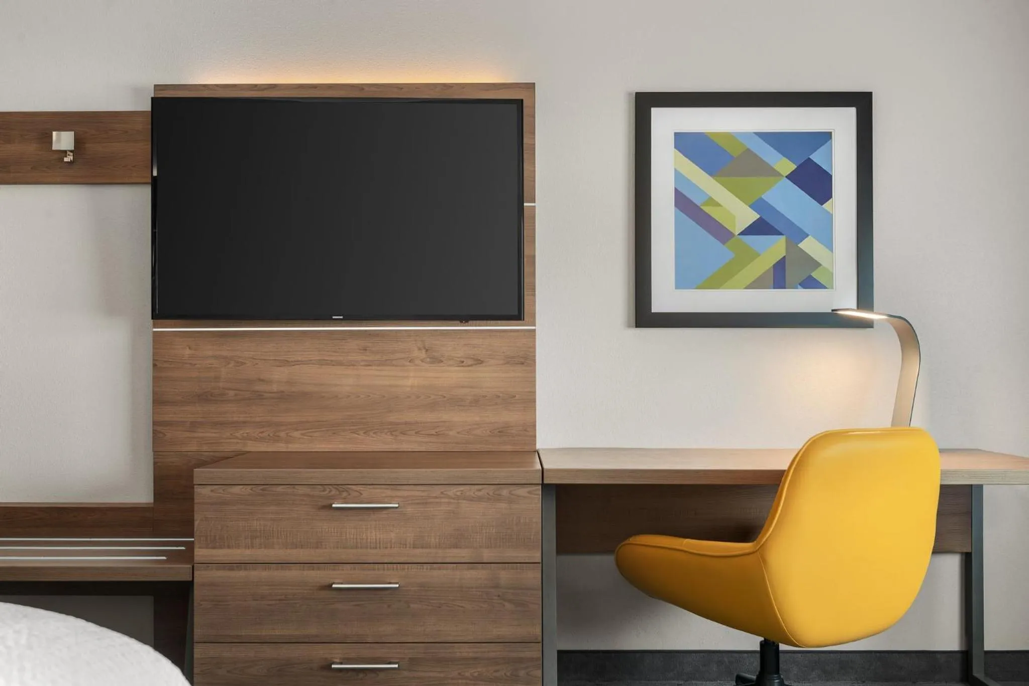 Photo of the whole room in Holiday Inn Express Melbourne West by IHG