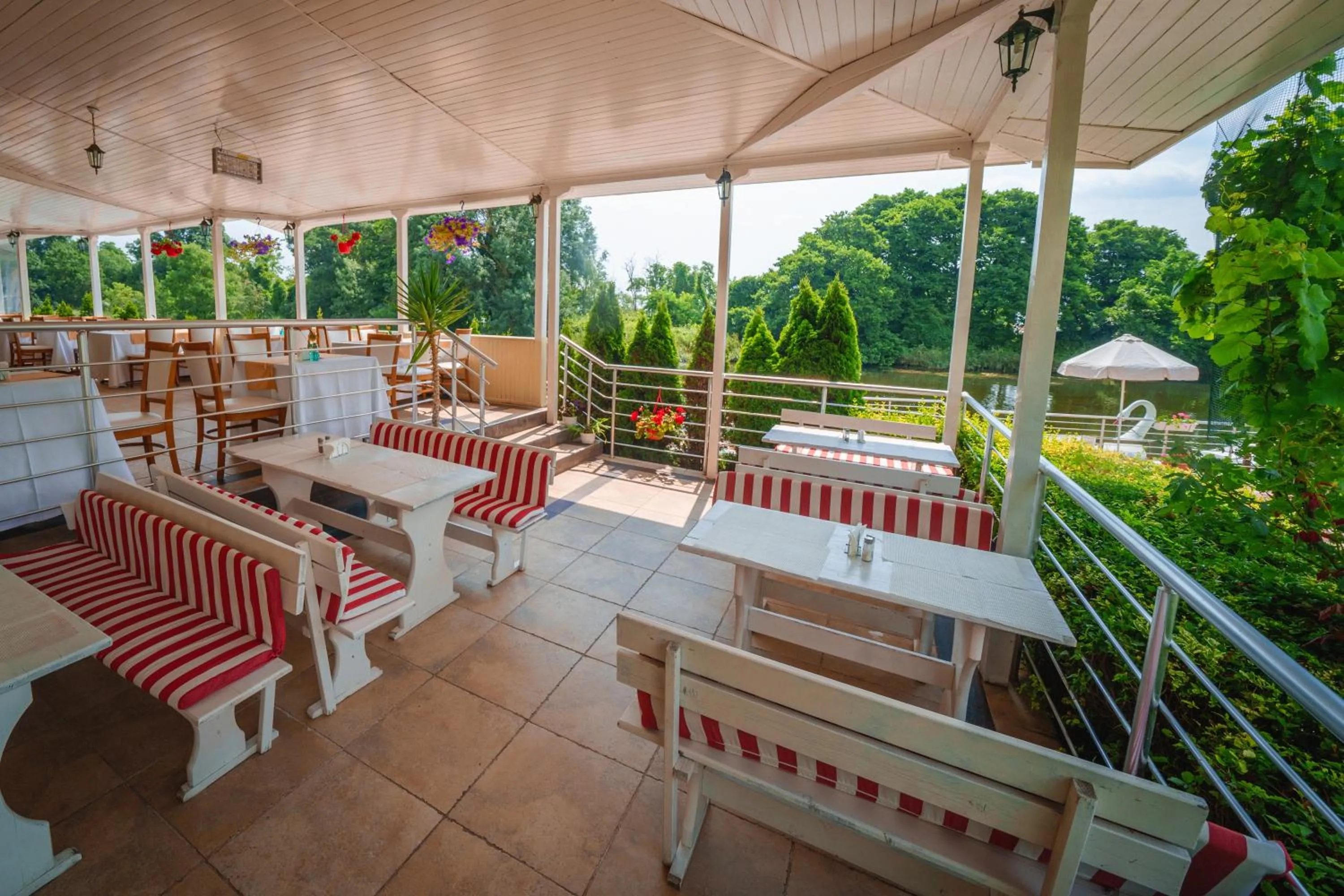 Restaurant/places to eat in Perla Sun Beach Hotel - All Inclusive