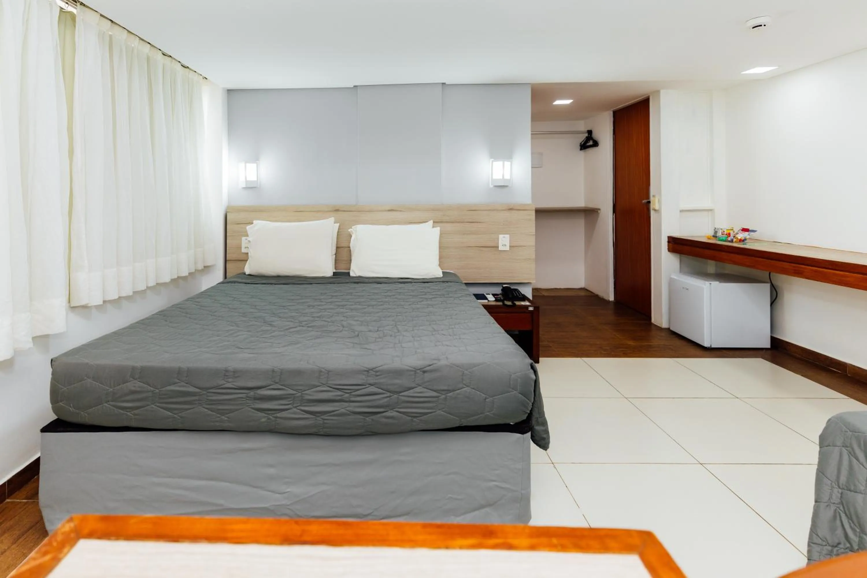 Property building, Bed in El Aram Beach Boa Viagem