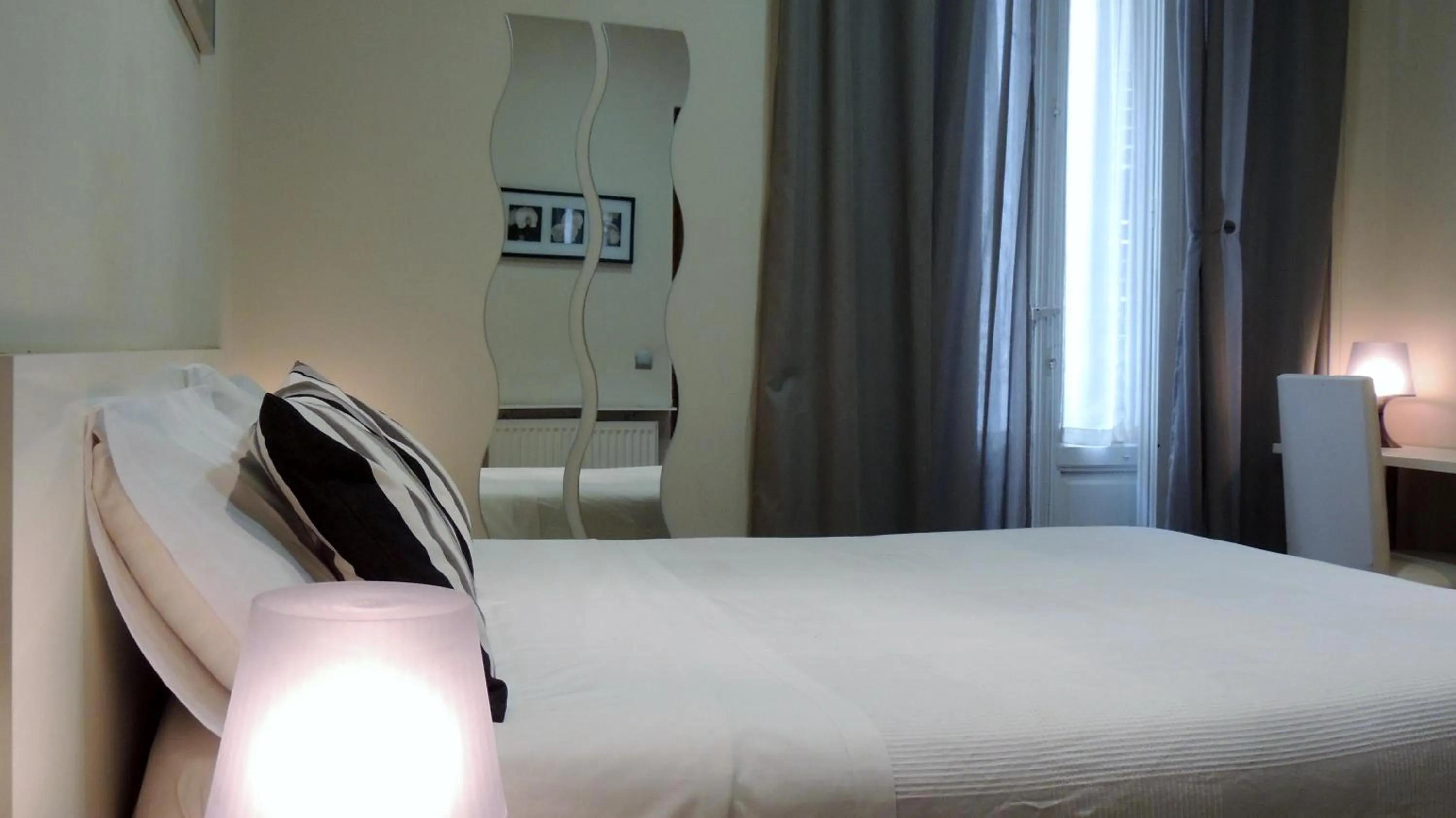 Bed in Hostal Cervantes