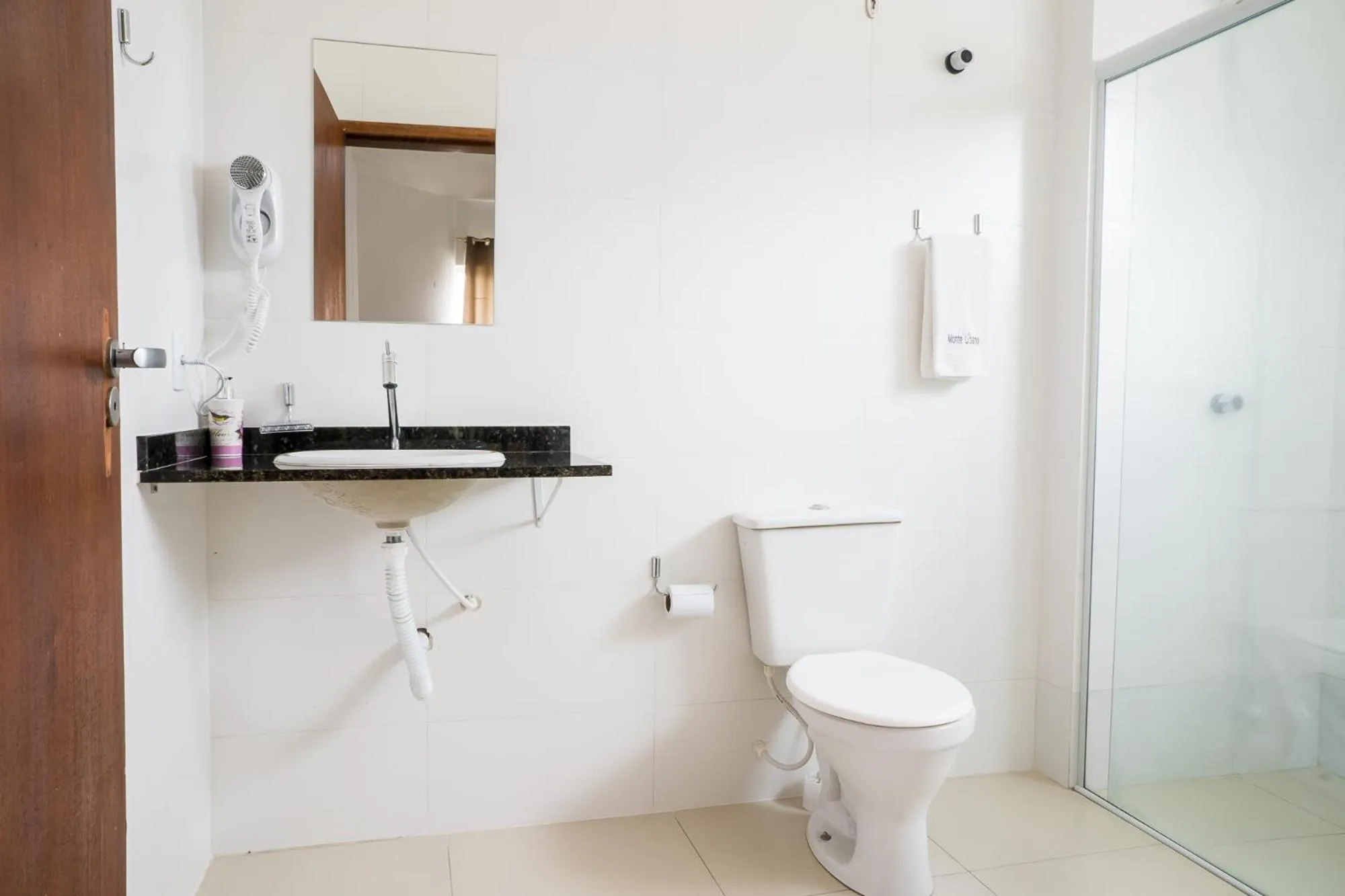 Shower in Monte Libano Apart Hotel