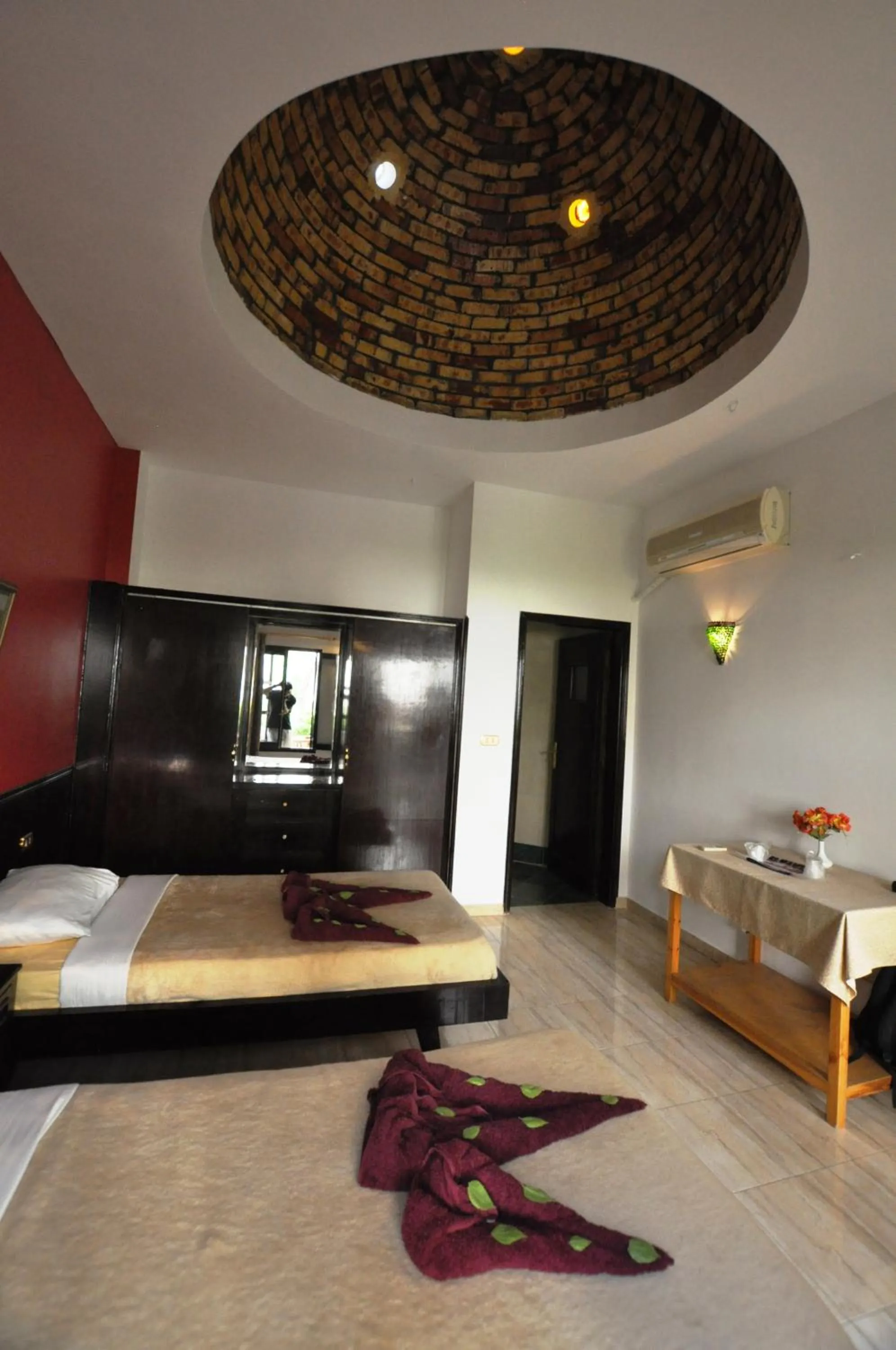 Bedroom, Bed in El Nakhil Hotel