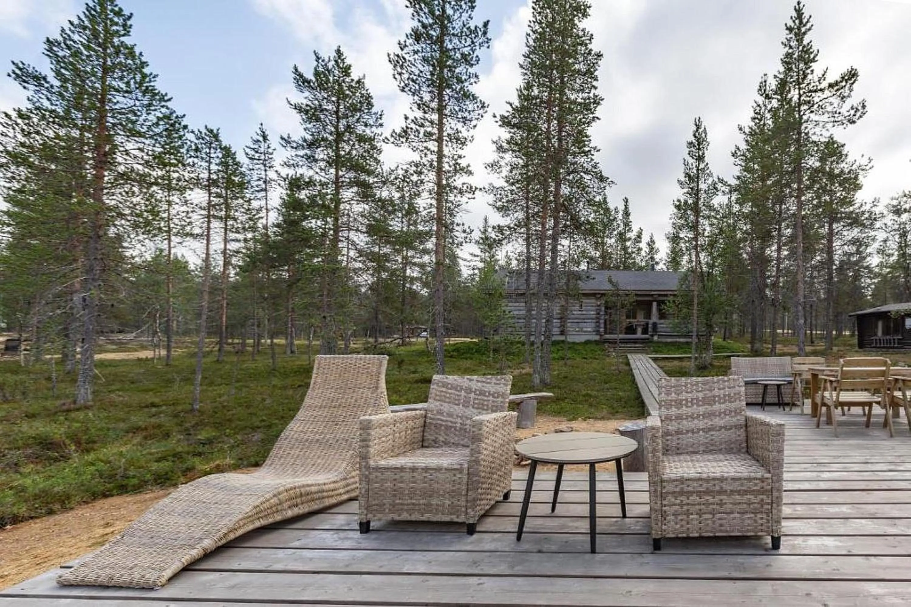 Patio in Kuukkeli Log Houses Villa Aurora "Pupula"