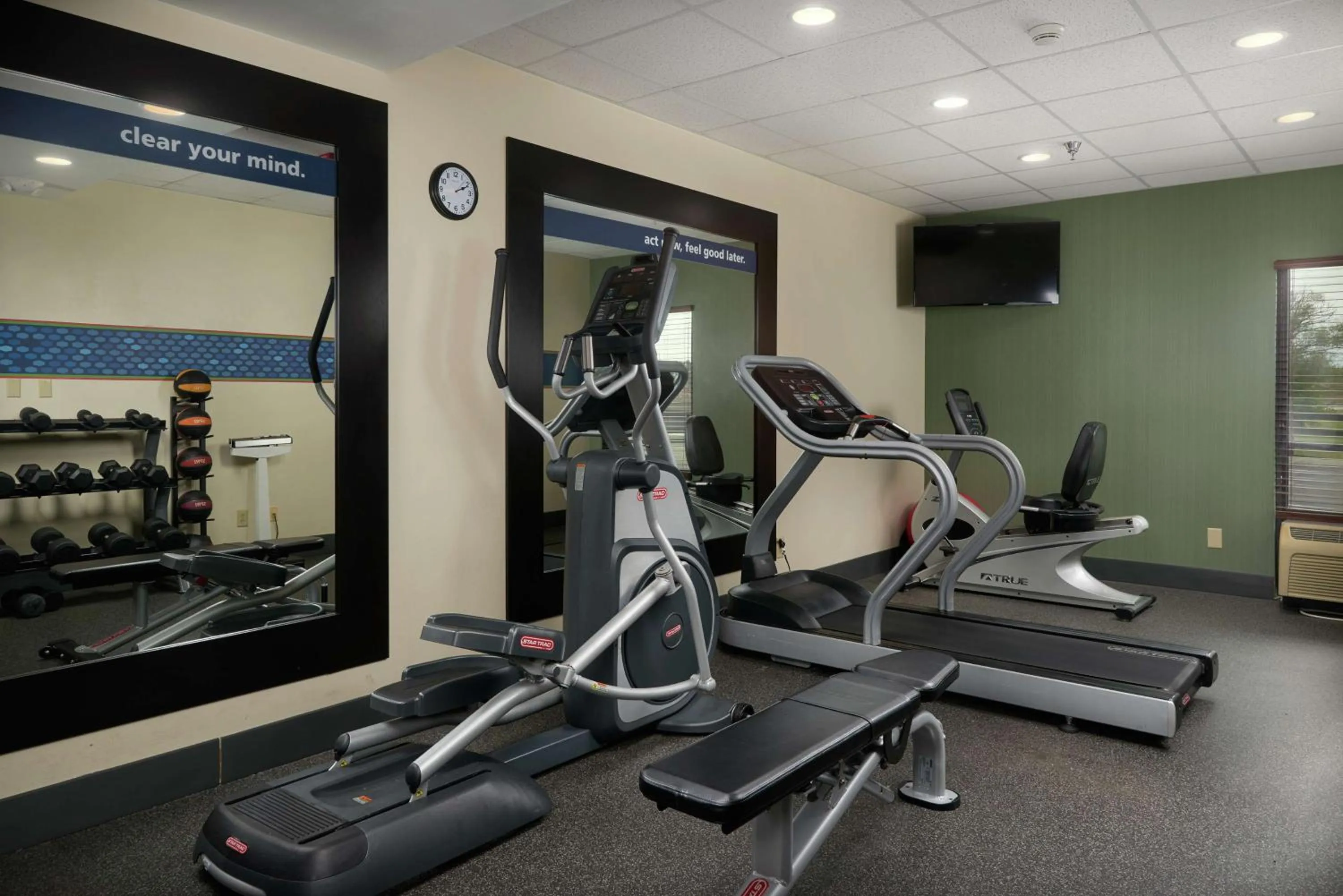 Fitness centre/facilities in Hampton Inn Franklin, KY - Portland, TN