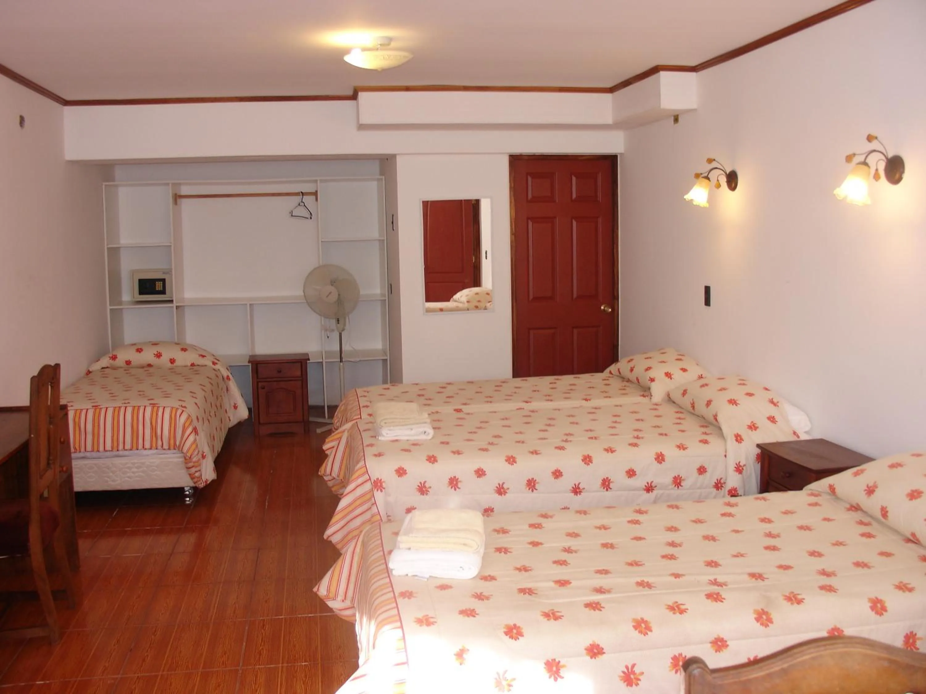 Photo of the whole room, Bed in Hotel Victoria