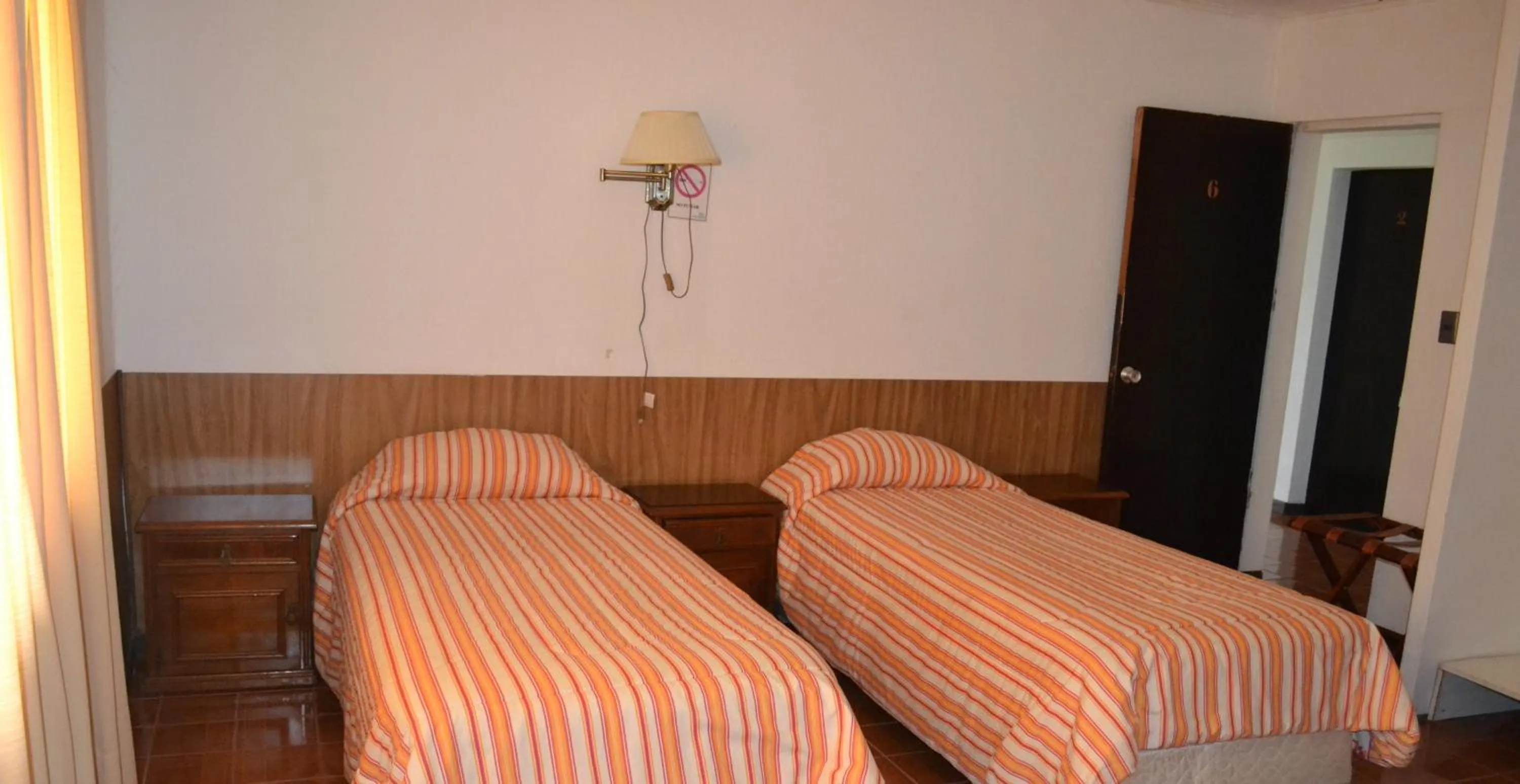 Bedroom, Bed in Hotel Victoria