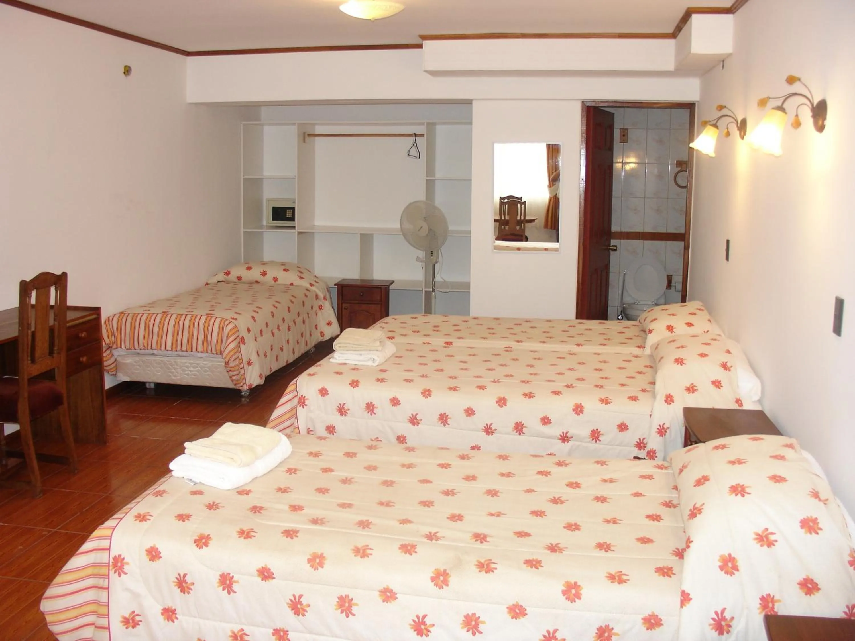 Photo of the whole room, Bed in Hotel Victoria