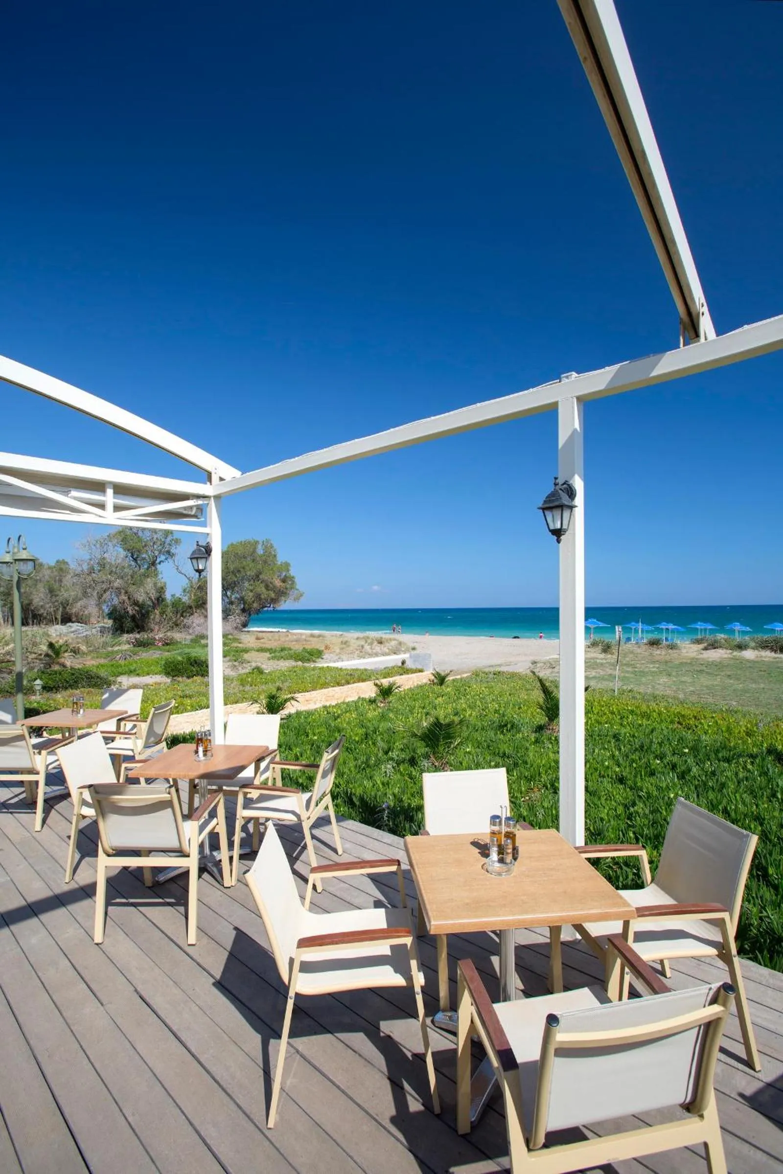 Restaurant/places to eat in Marinos Beach Hotel