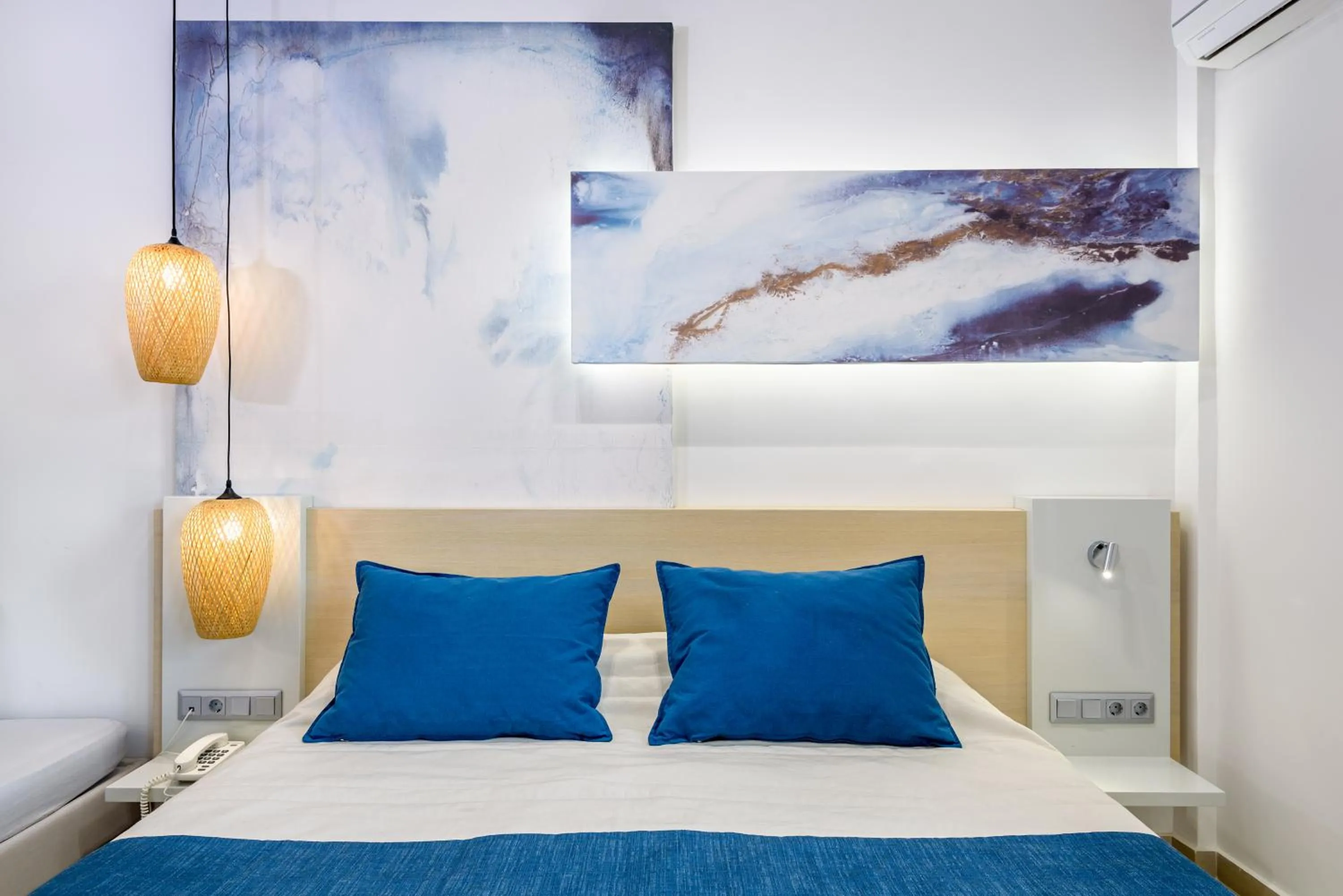 Bed in Marinos Beach Hotel