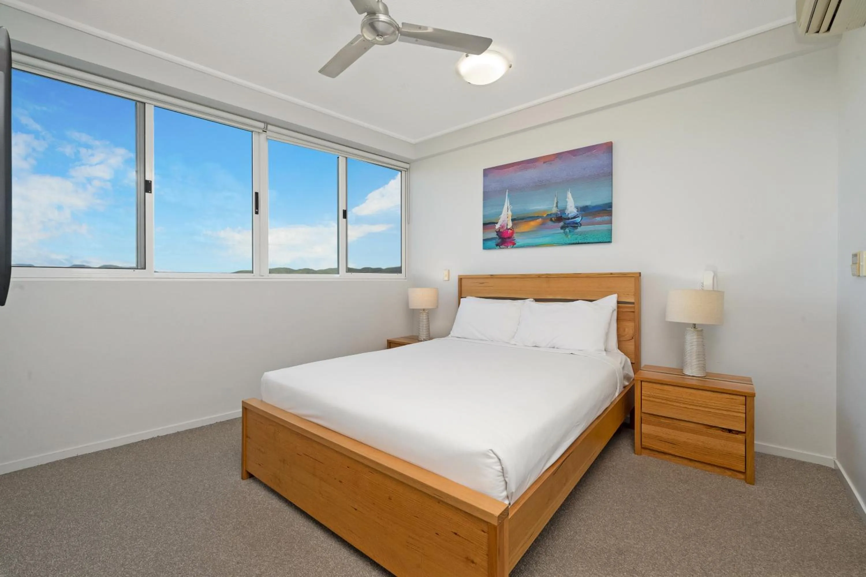 Bed in Central Holborn Apartments