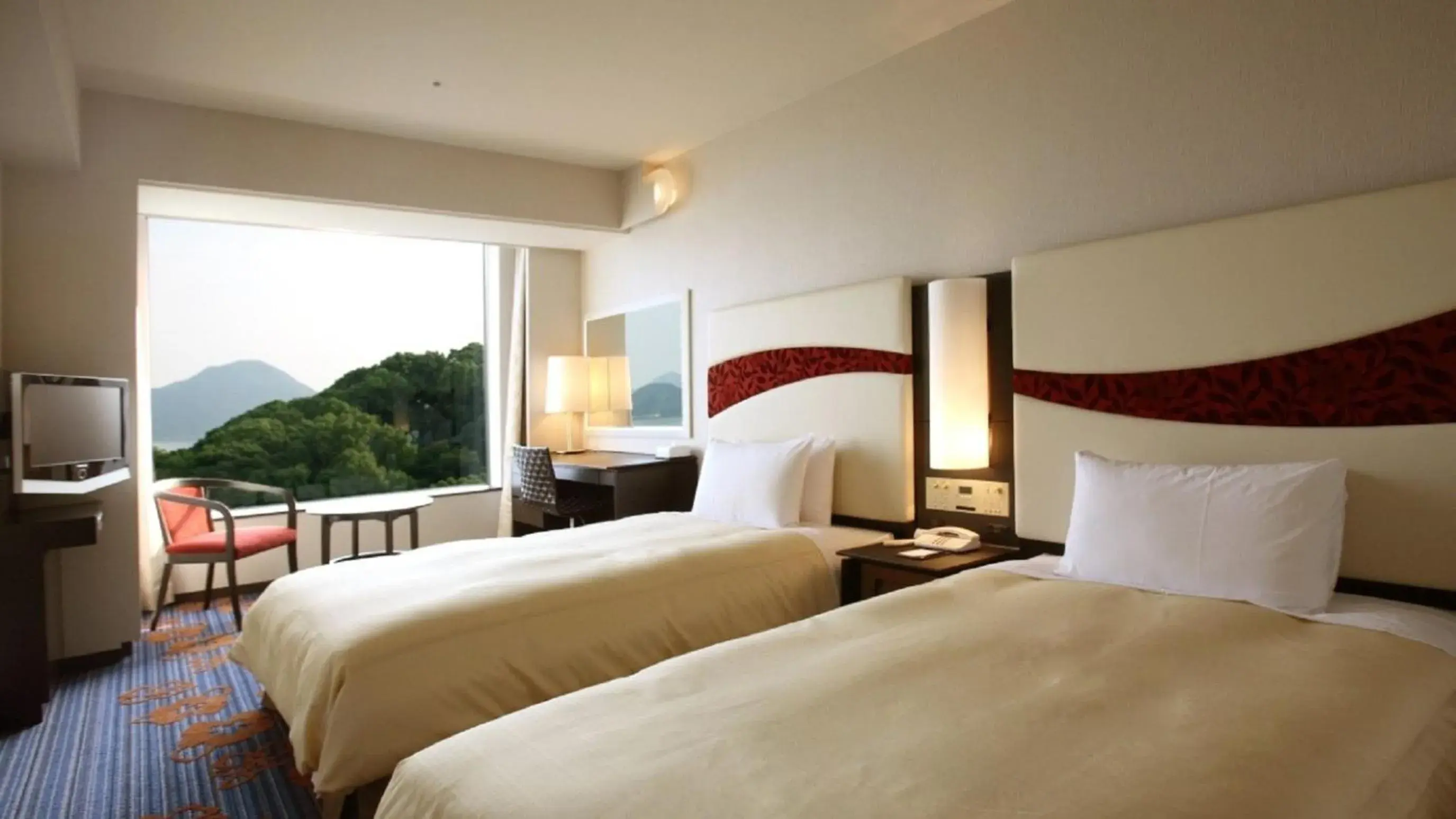 Premium Floor Twin Room(Single Use) - single occupancy - Non-Smoking in Grand Prince Hotel Hiroshima Premium Floor Twin Room(Single Use) - single occupancy - Non-Smoking in Grand Prince Hotel Hiroshima