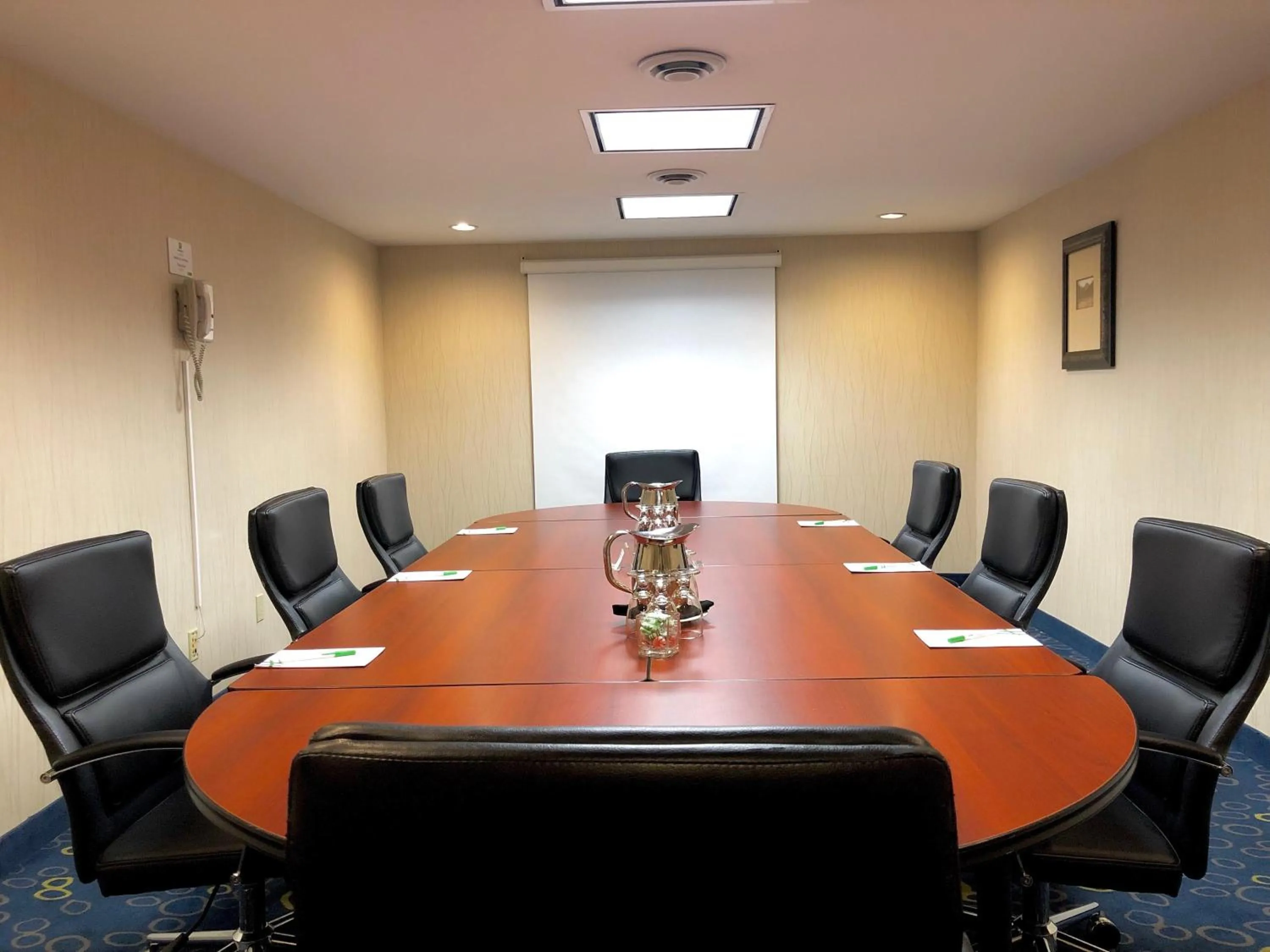 Meeting/conference room in Amenida Residences, Calgary