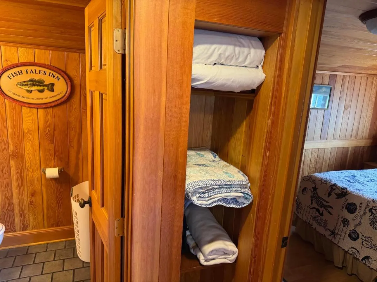 Bed in Whistling Winds Motel