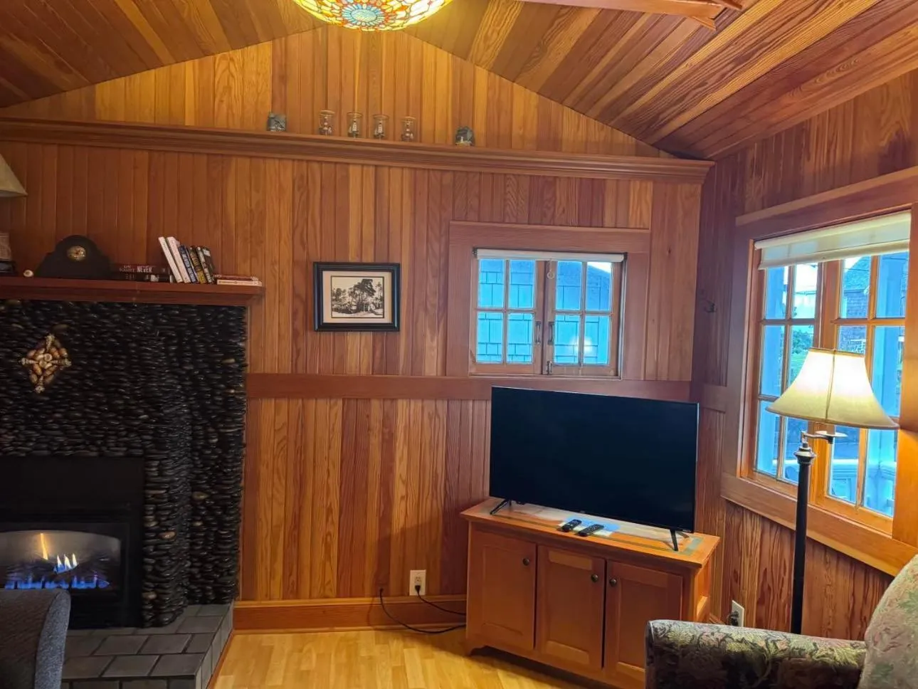 Whistling Winds Motel