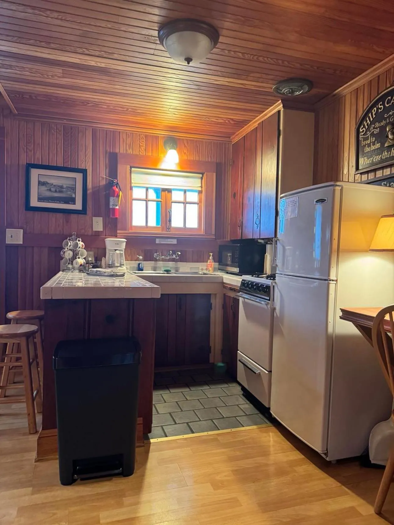 Whistling Winds Motel