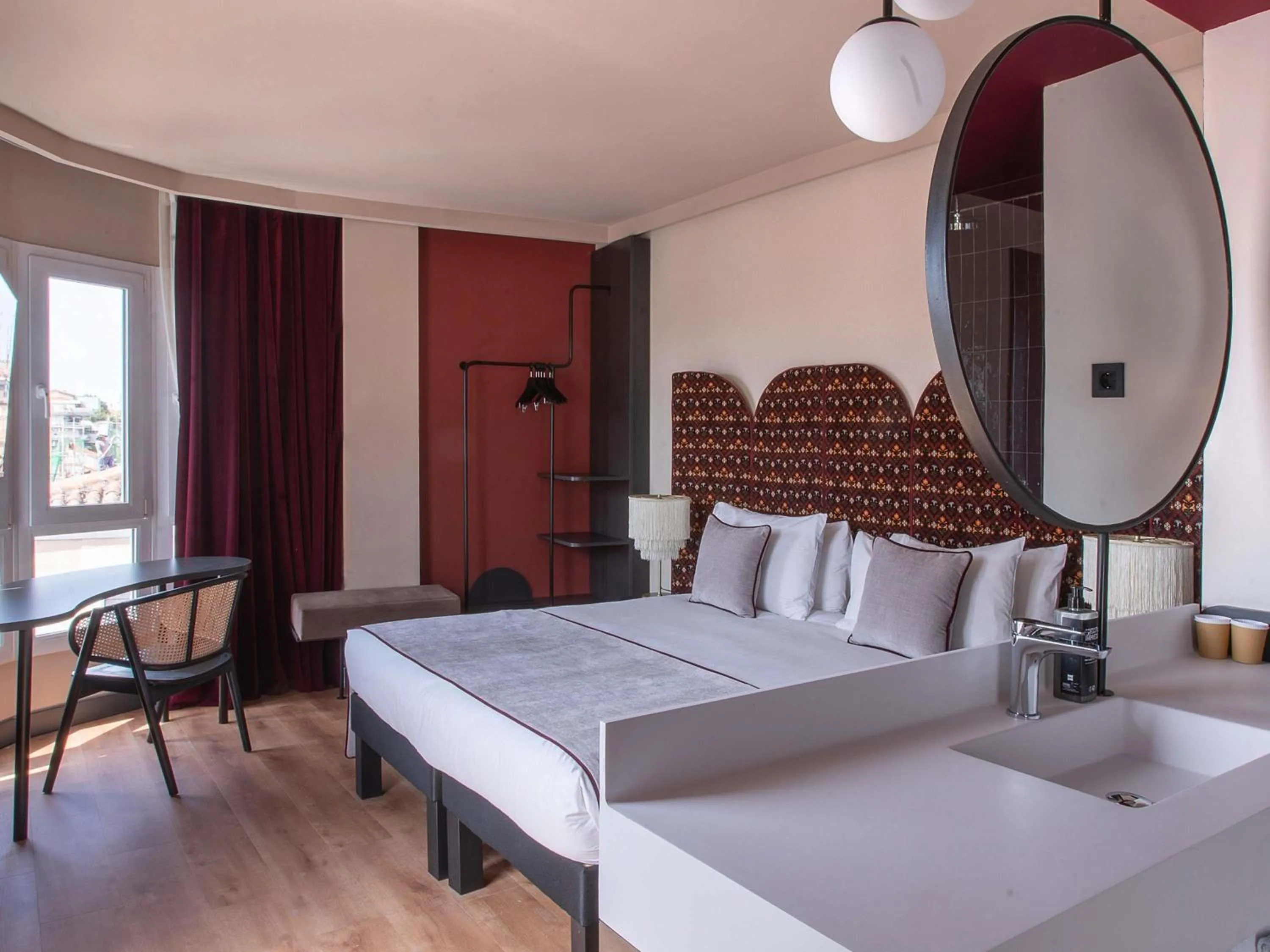 Bedroom, Bed in Ibis Styles Madrid Centro Maravillas