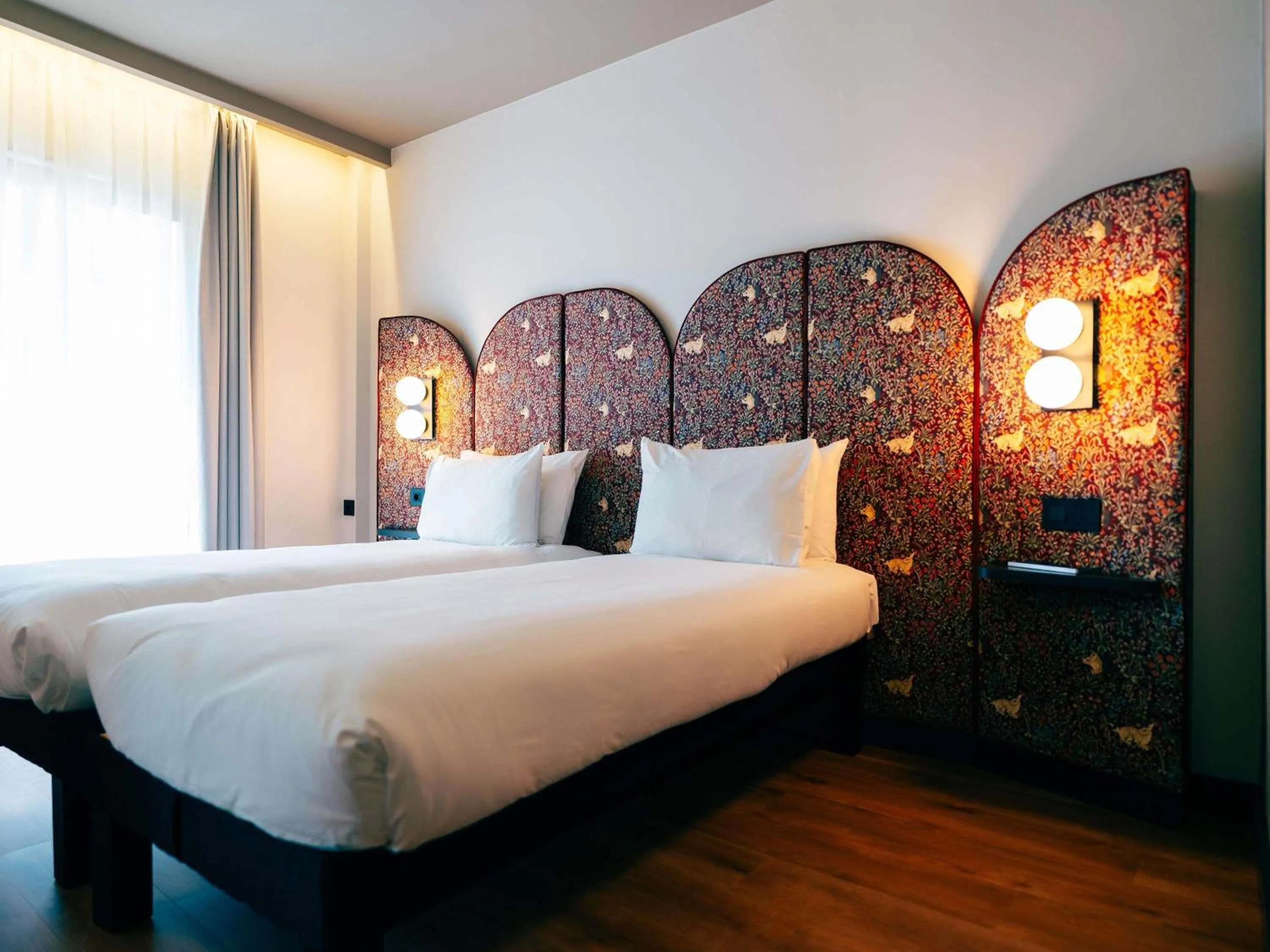 Bedroom, Bed in Ibis Styles Madrid Centro Maravillas